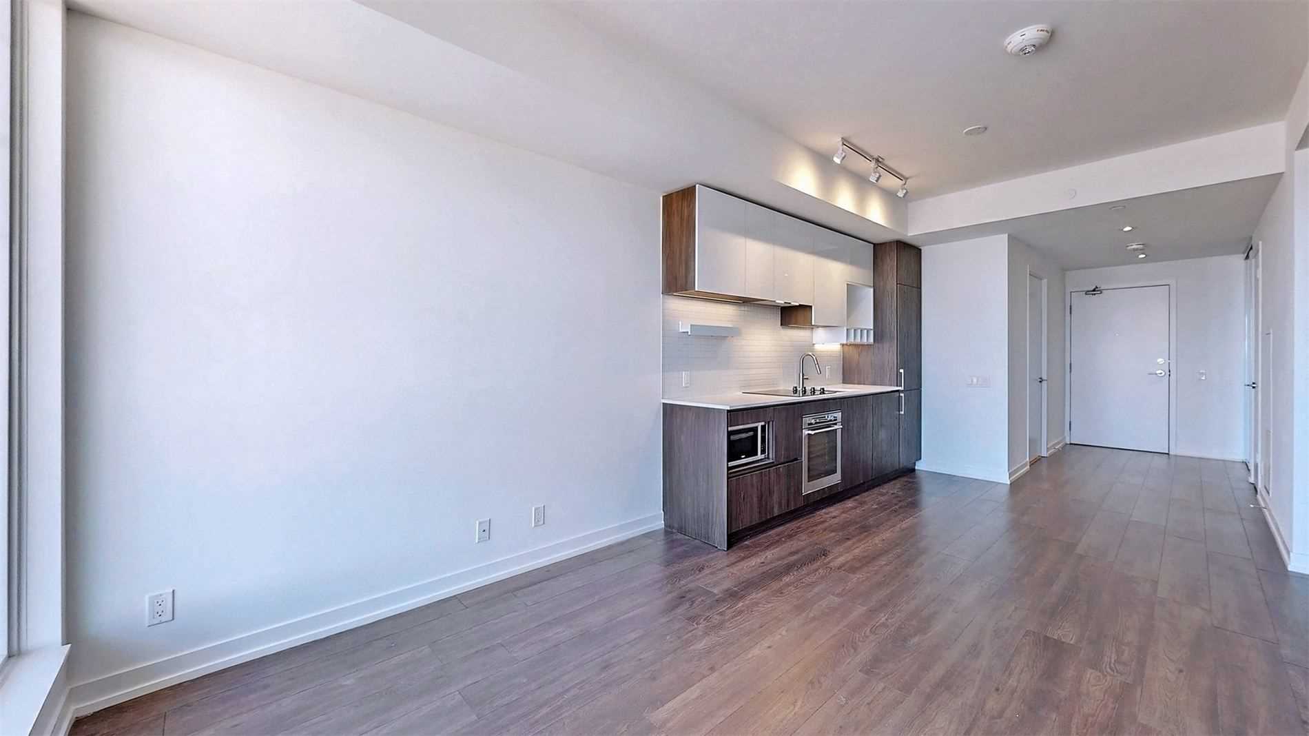898 Portage Pkwy, #6101