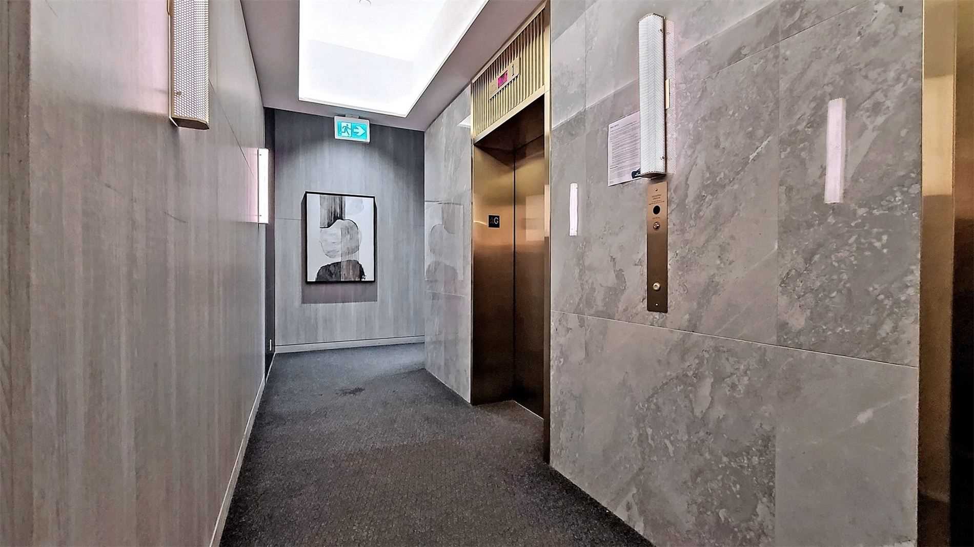 898 Portage Pkwy, #6101
