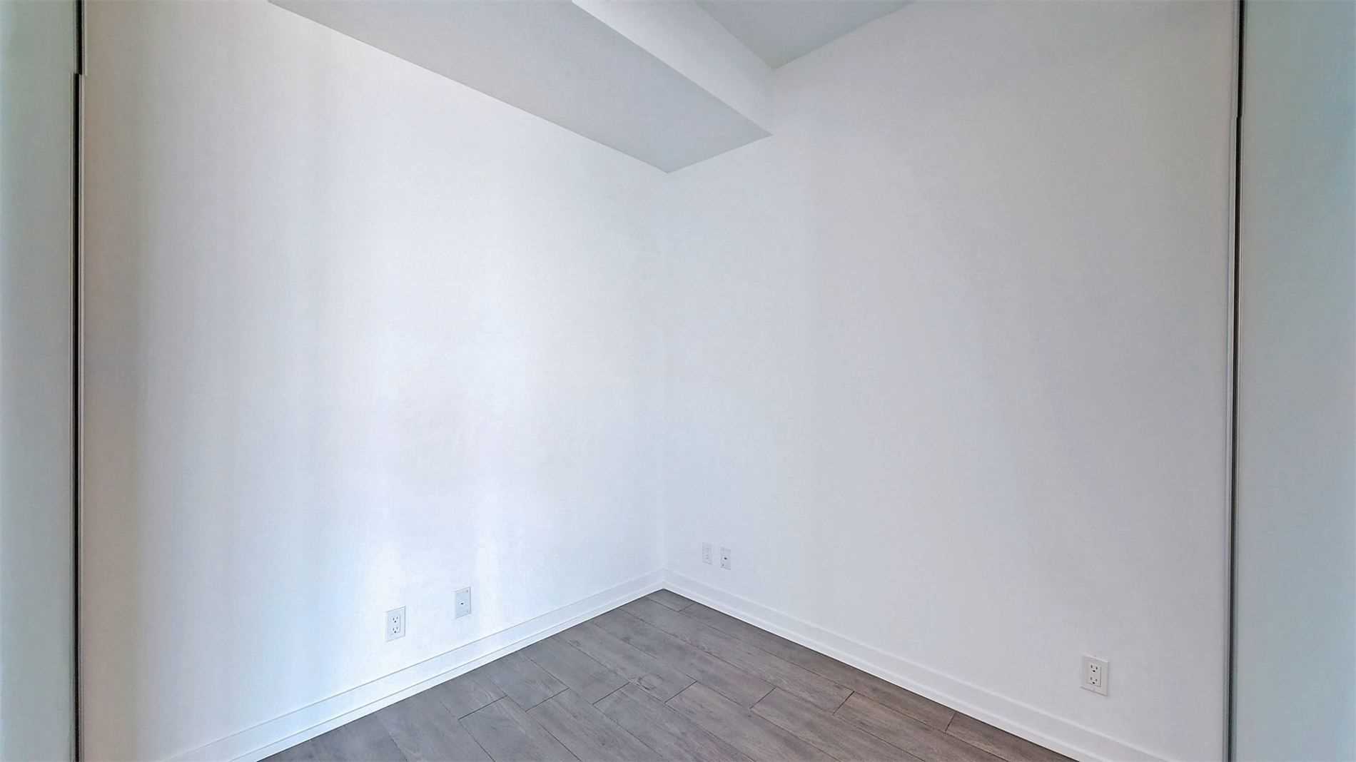 898 Portage Pkwy, #6101