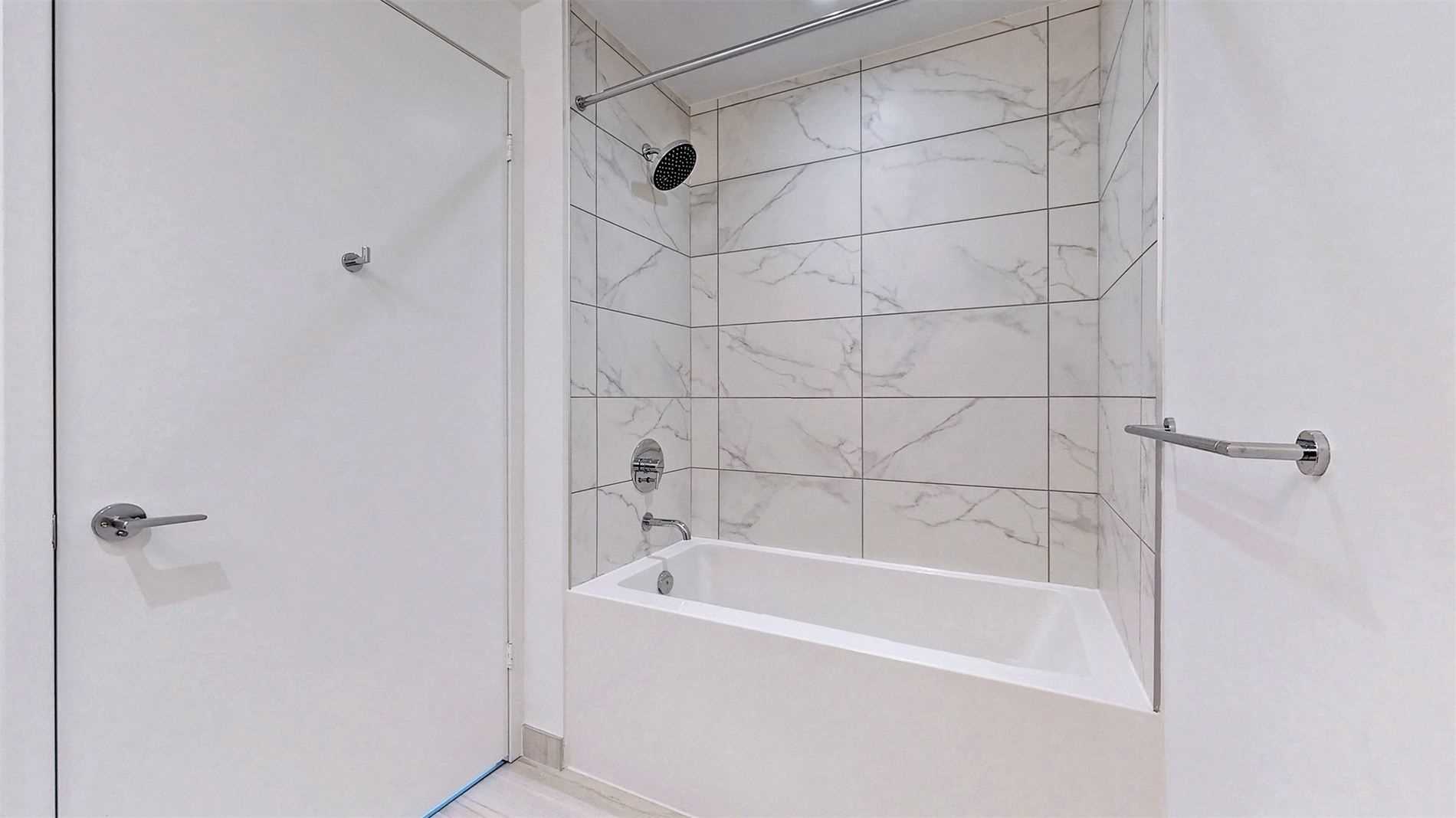 898 Portage Pkwy, #6101