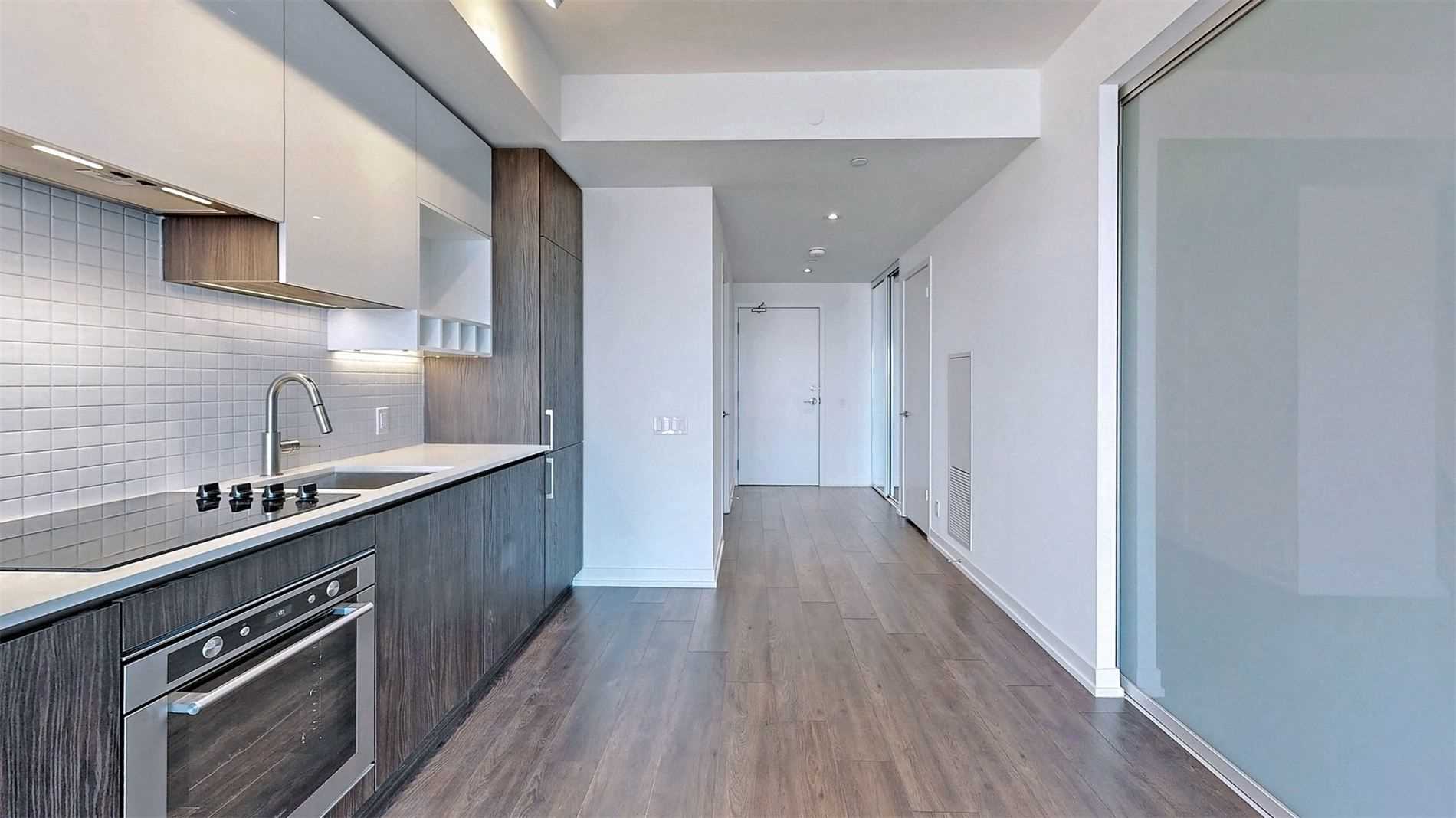898 Portage Pkwy, #6101