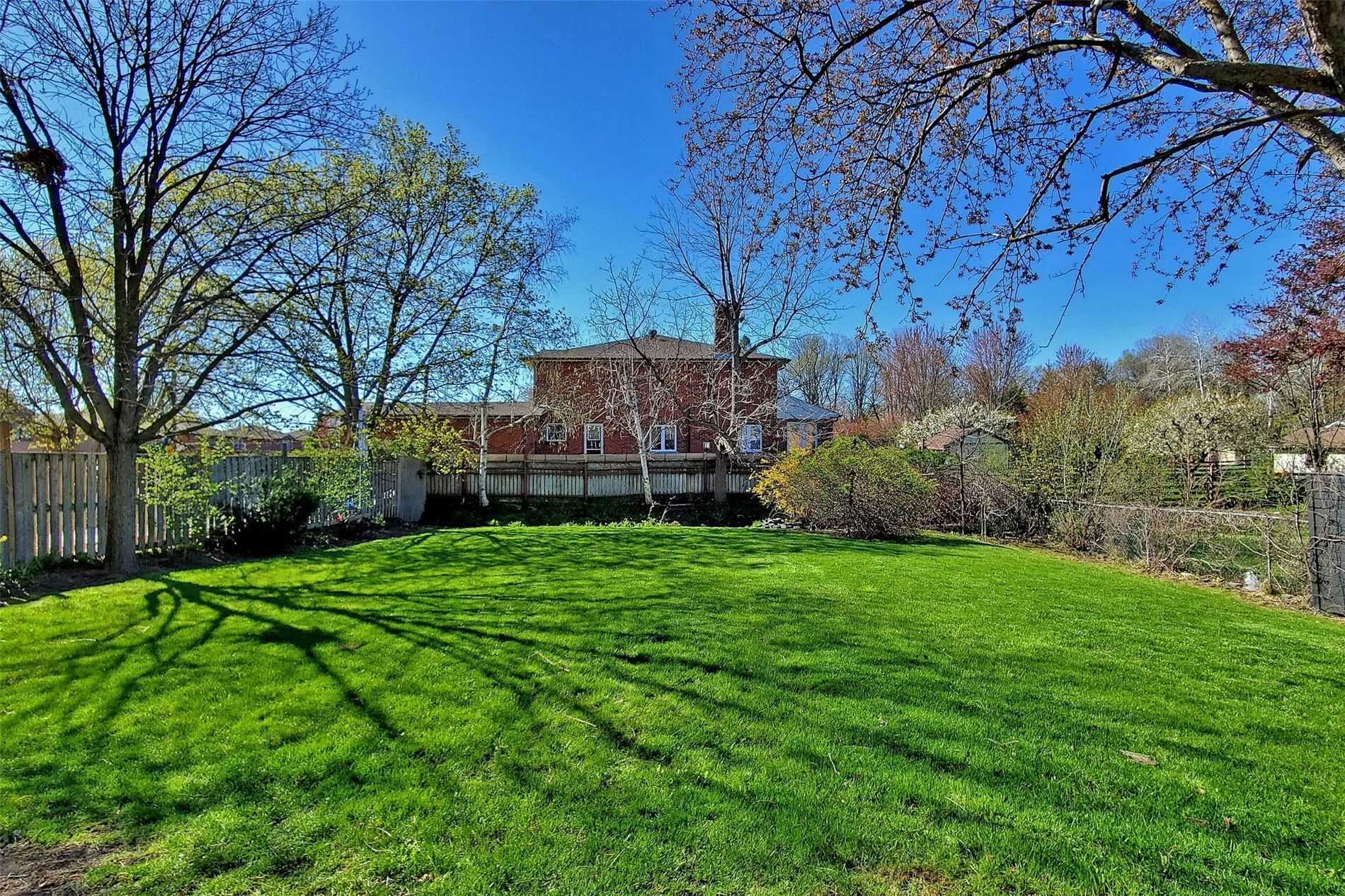 39 Westwood Lane