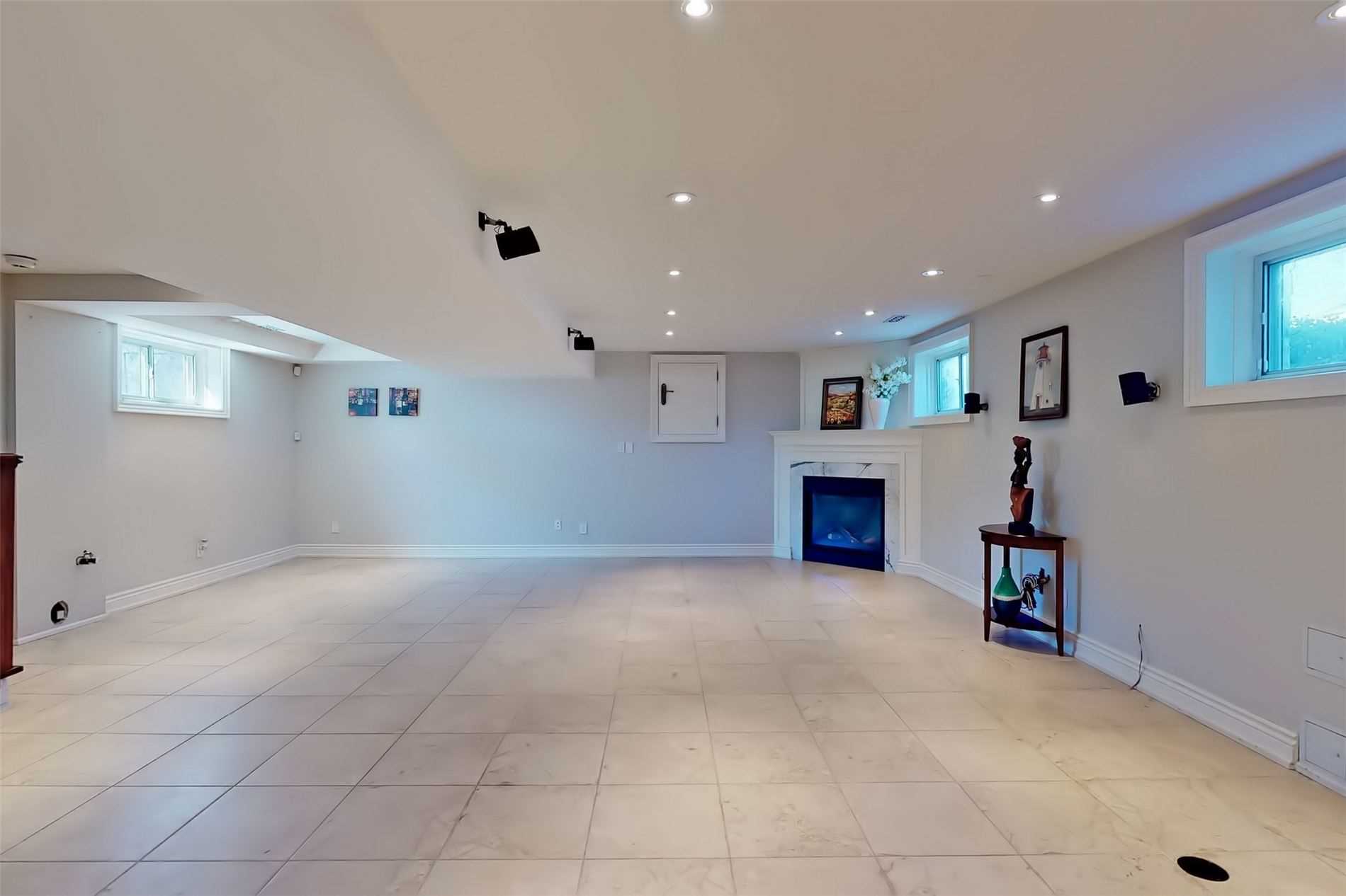 39 Westwood Lane