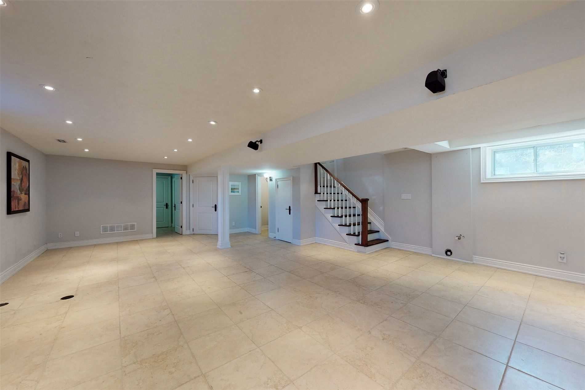39 Westwood Lane