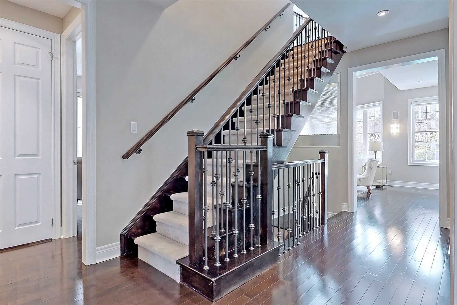 40 Gladue St