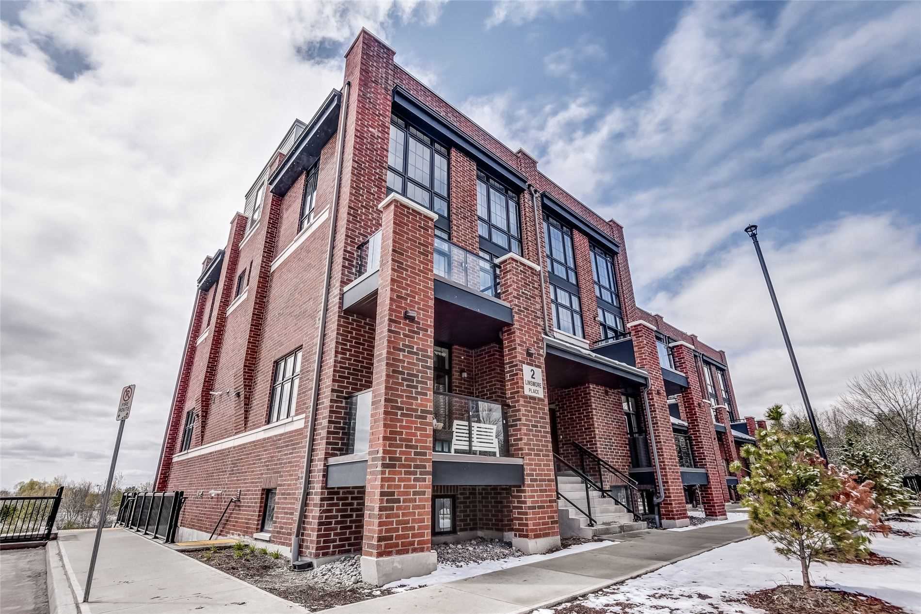 2 Linsmore Pl, #208