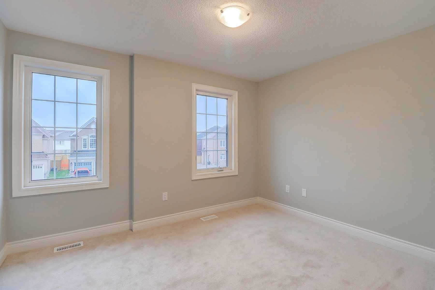 14 Empire Dr