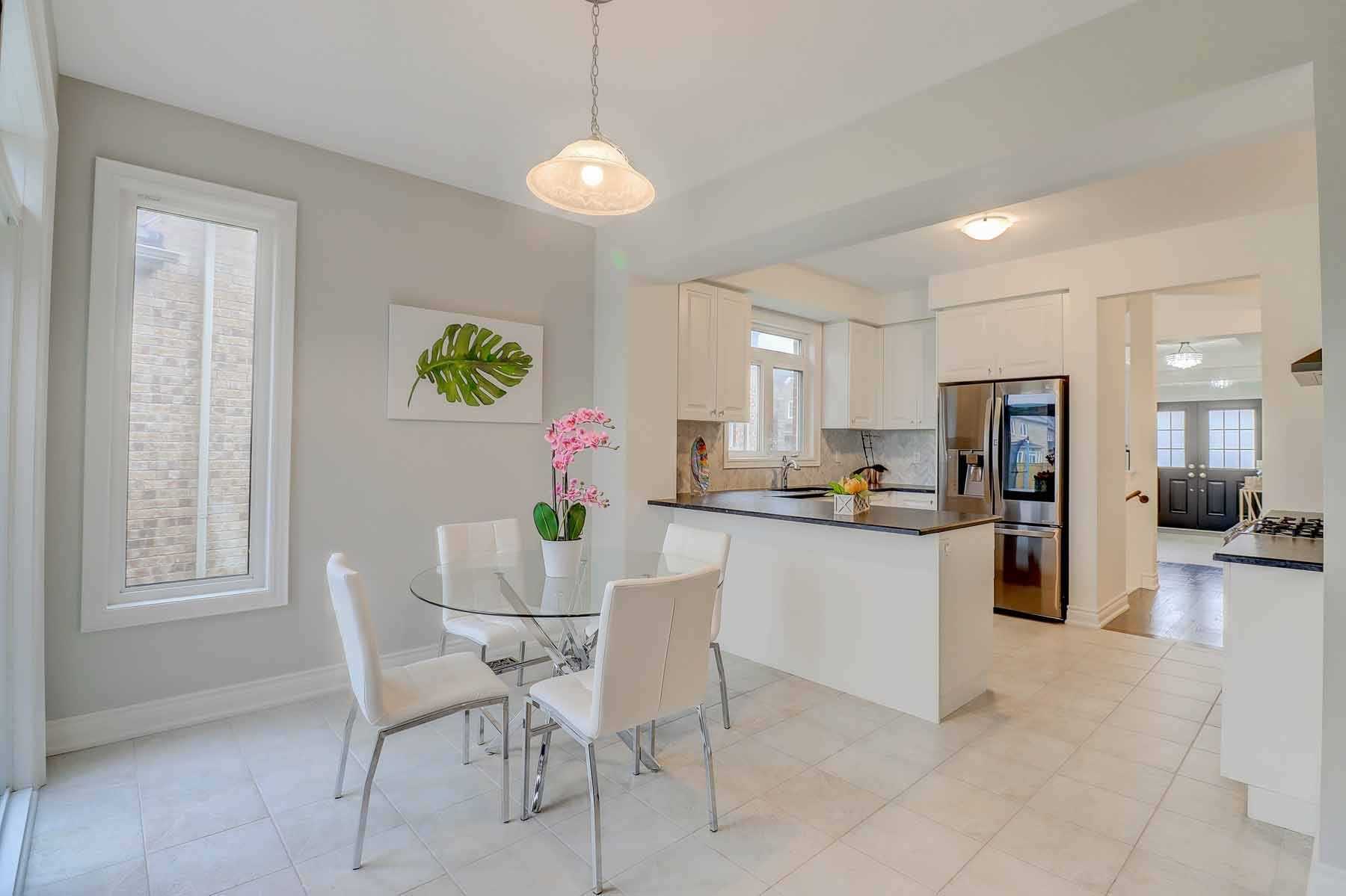 14 Empire Dr