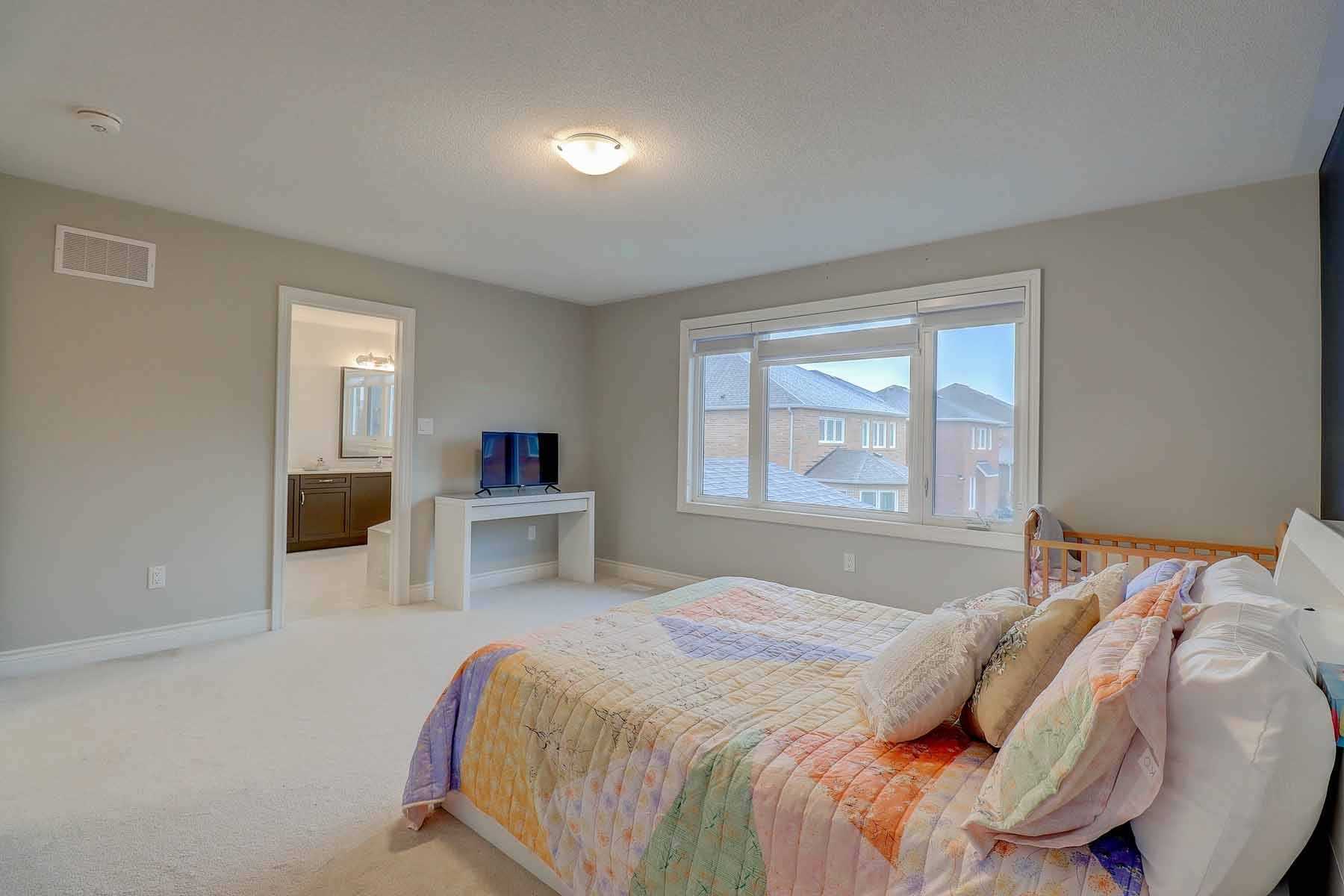 14 Empire Dr