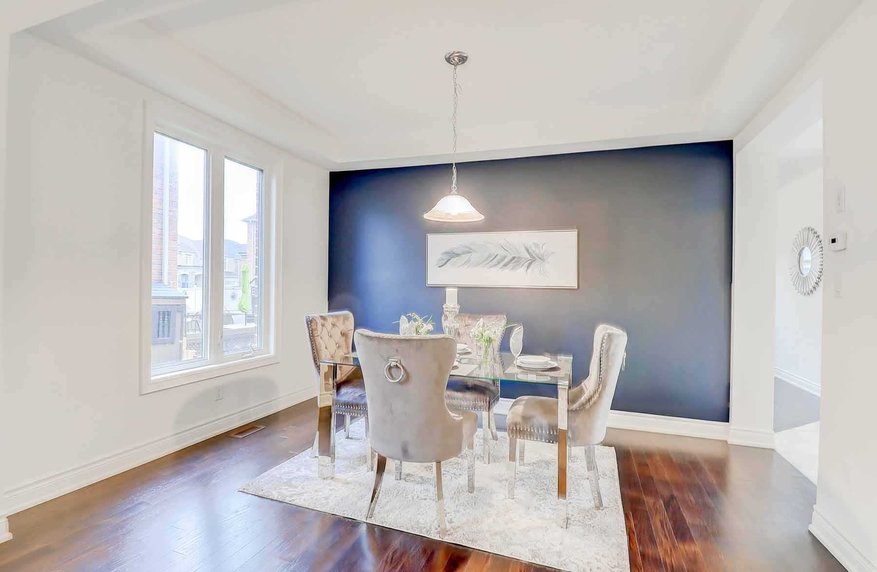 14 Empire Dr