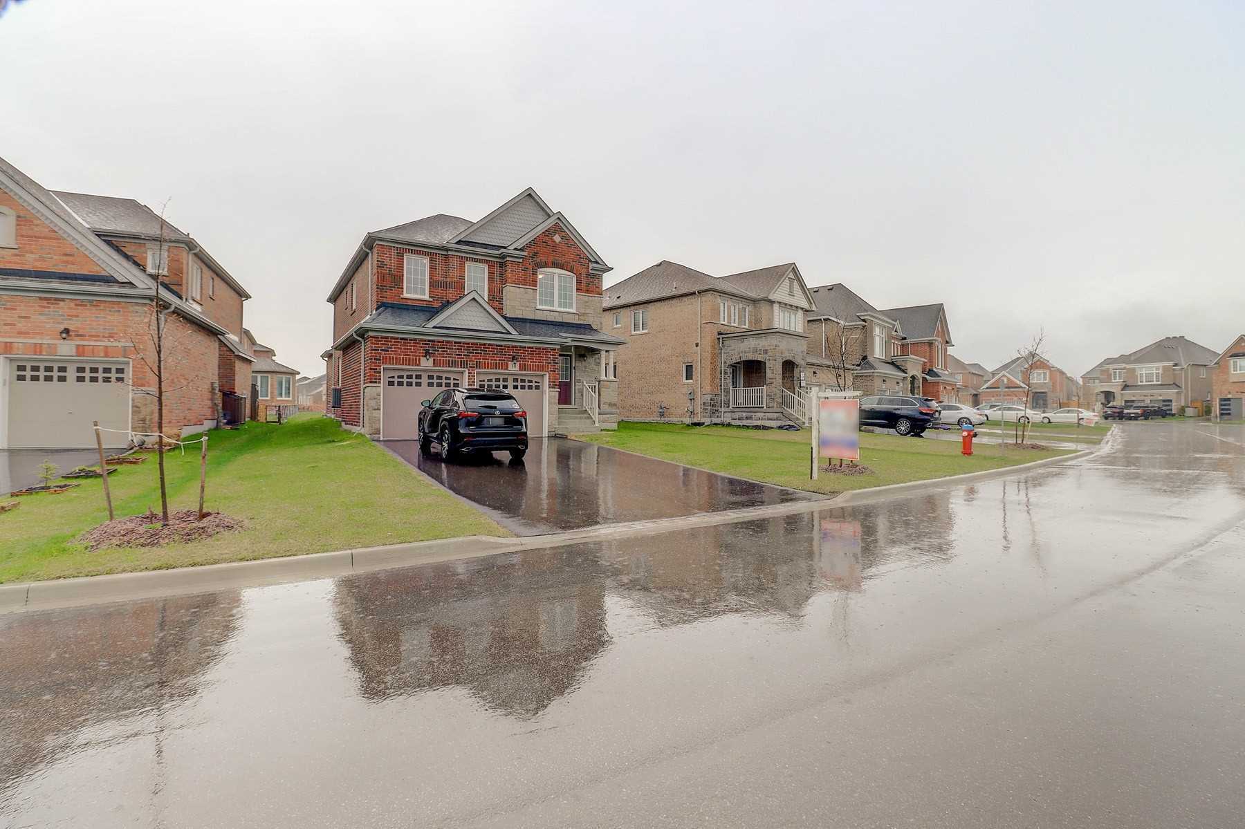 14 Empire Dr