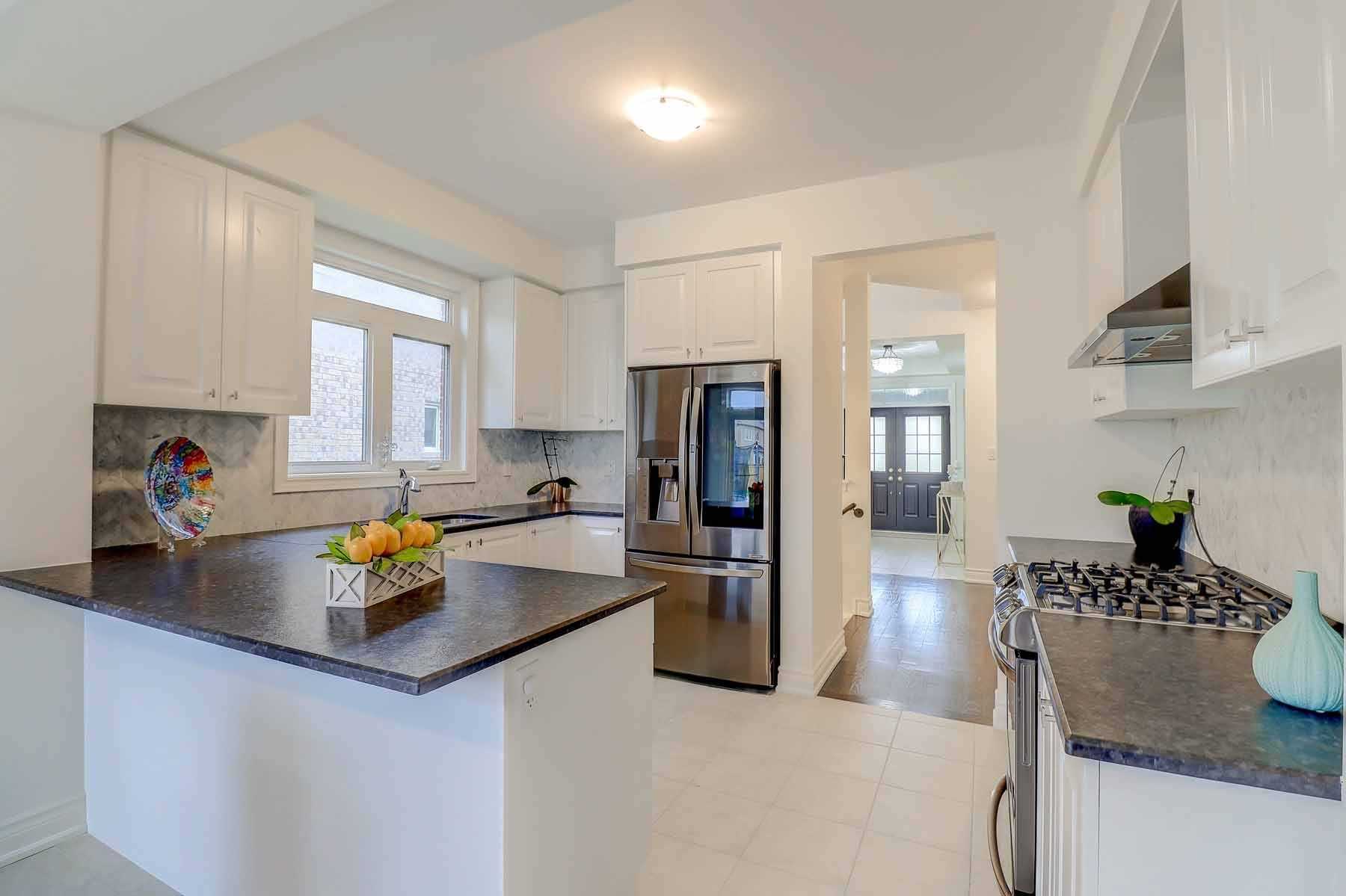 14 Empire Dr