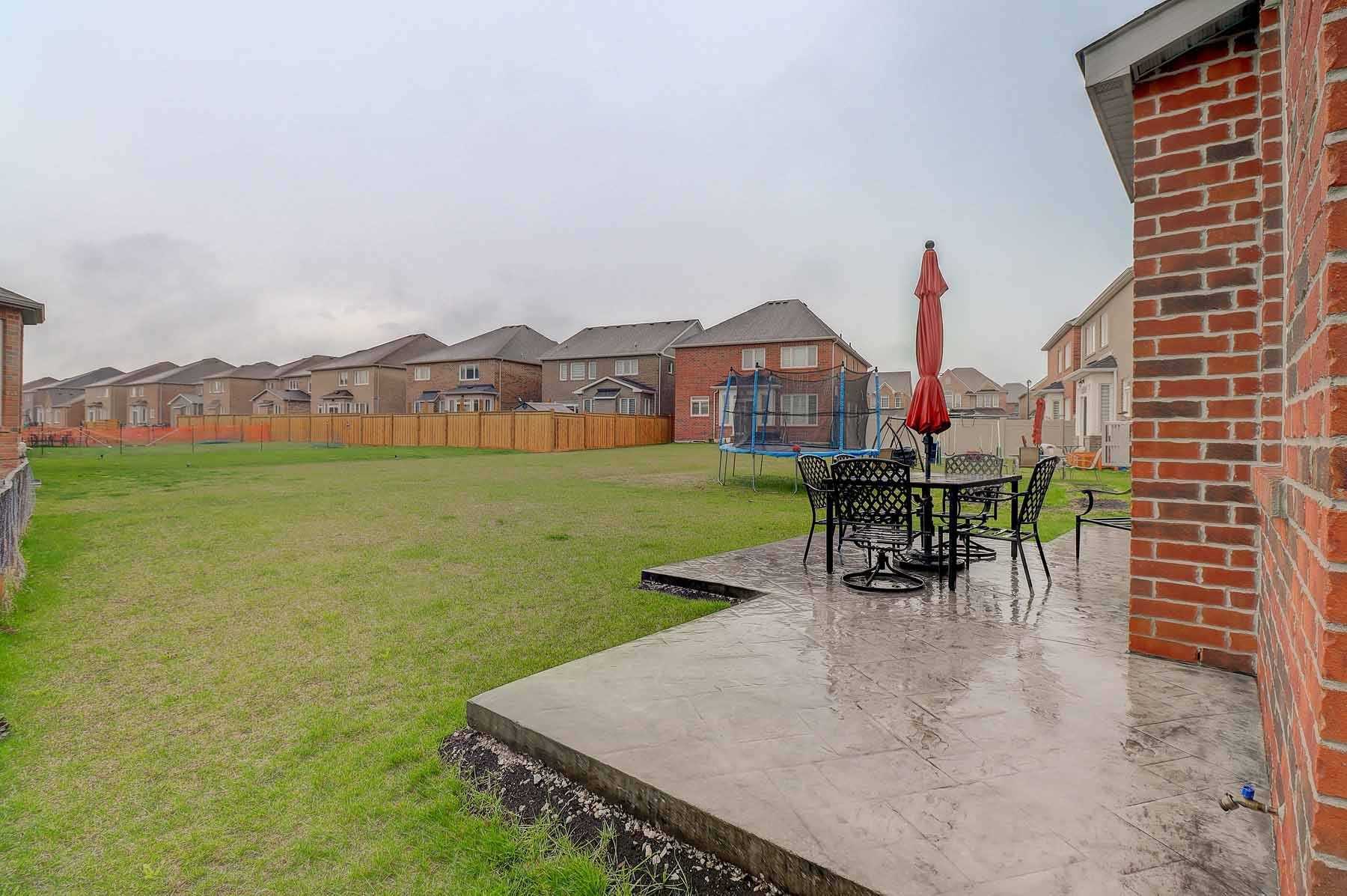 14 Empire Dr