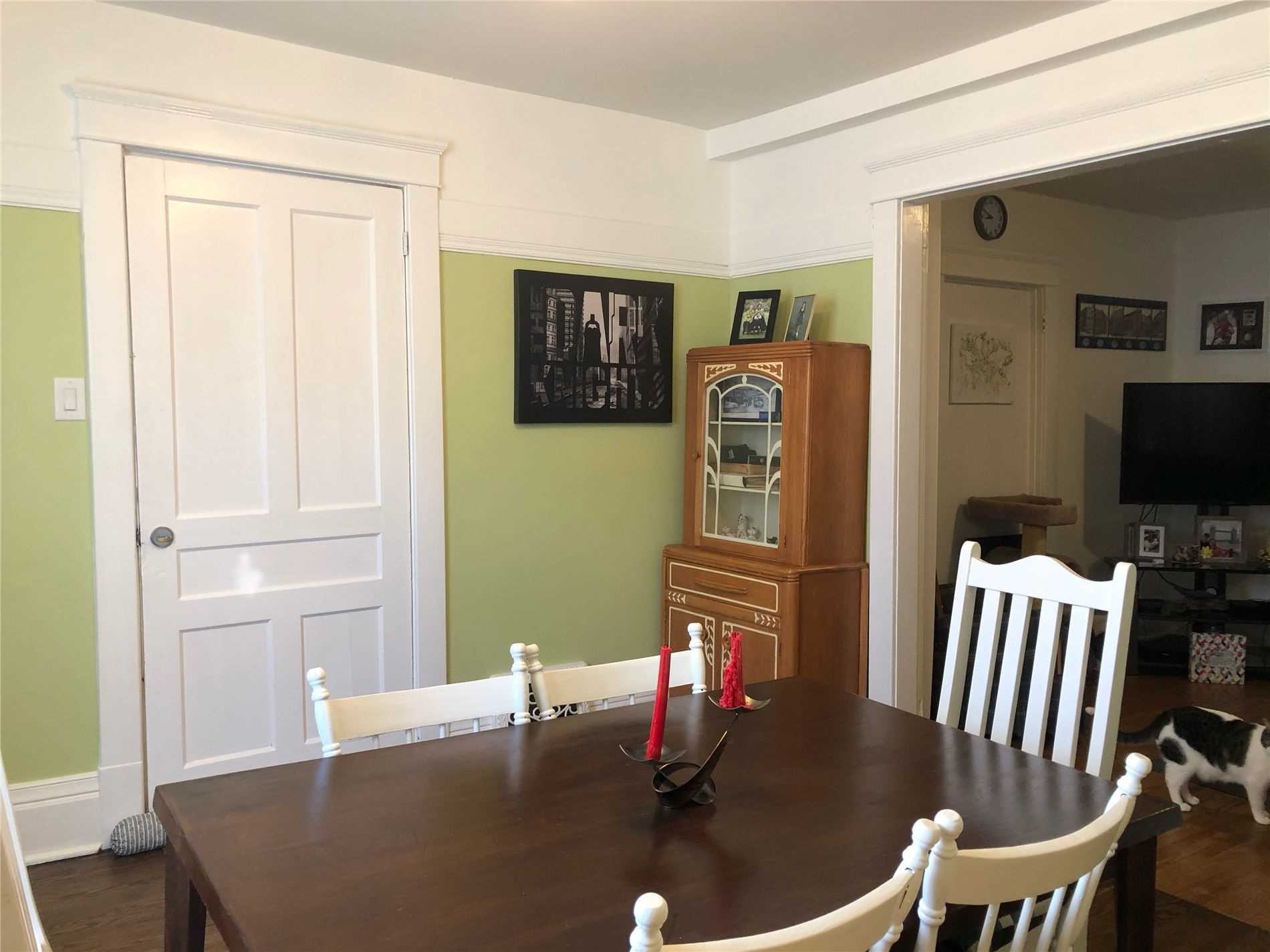 106 Main St S