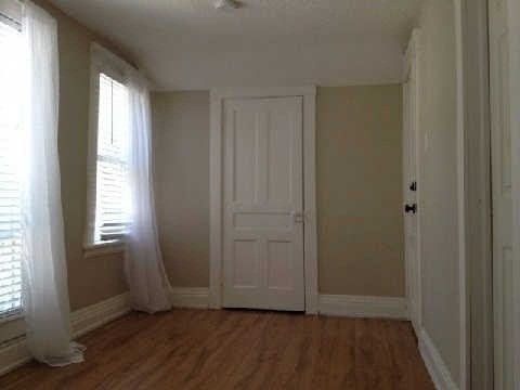 106 Main St S