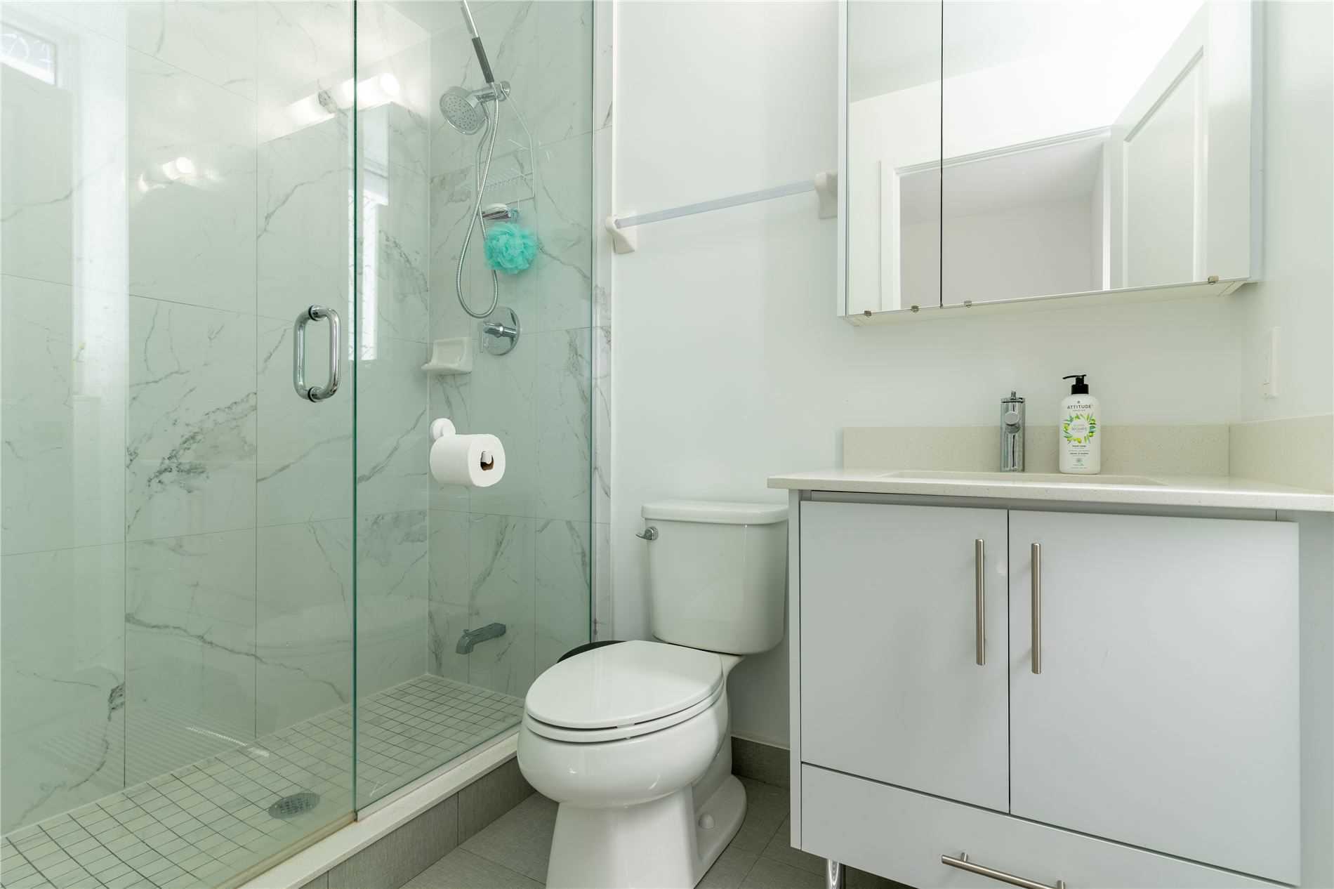 75 Oneida Cres, #410