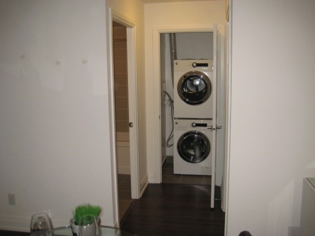 7165 Yonge St, #910
