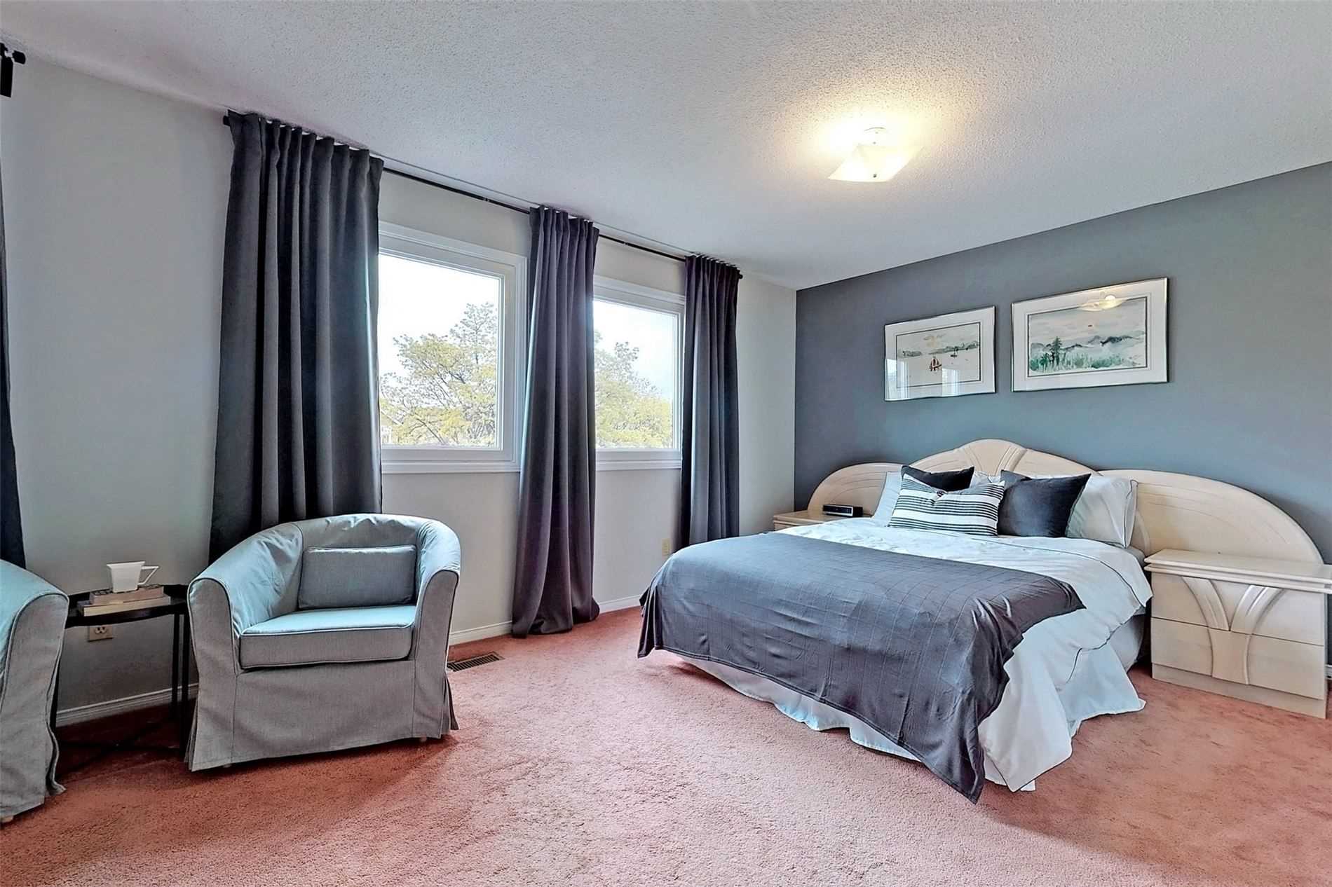 107 Roxborough Lane