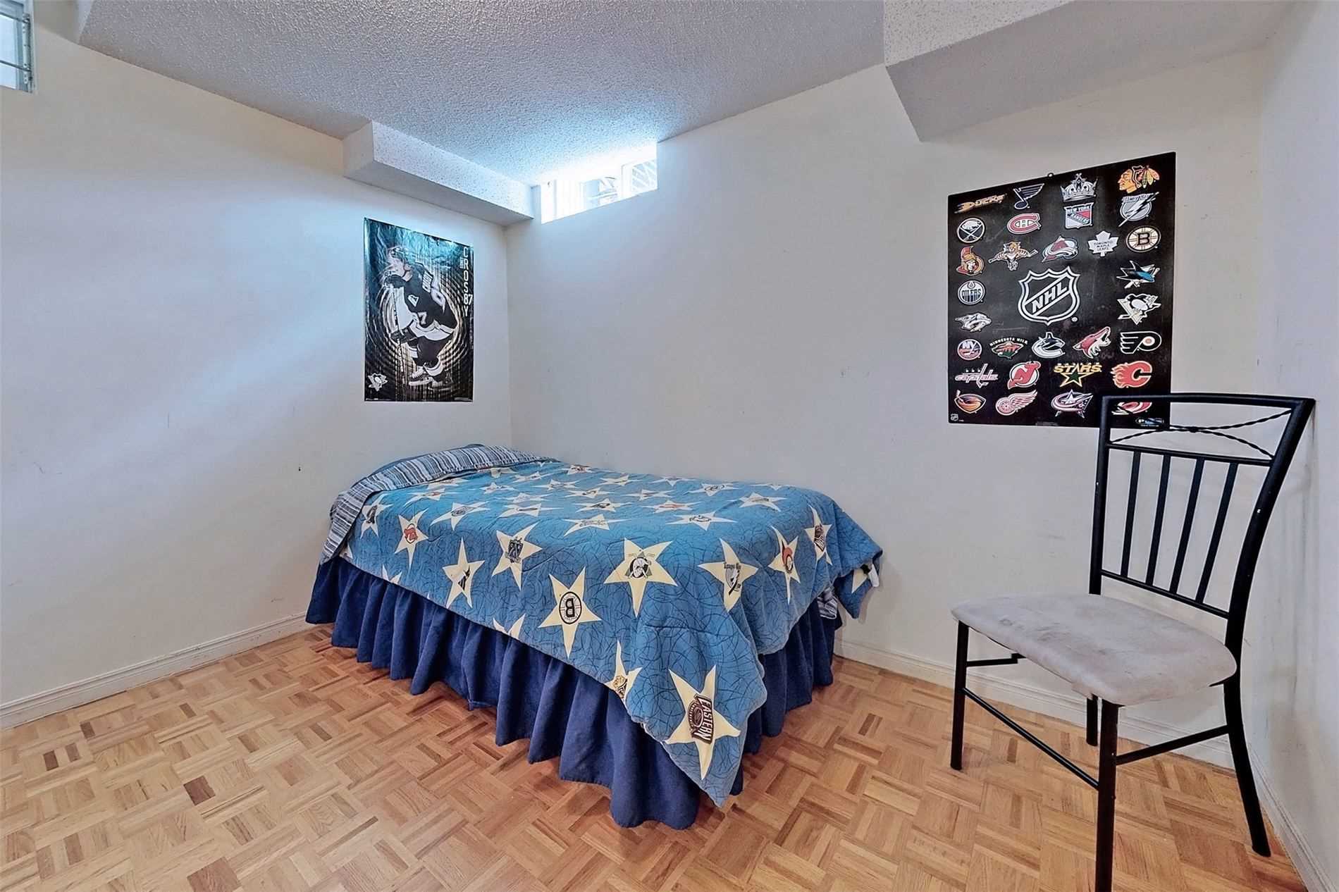107 Roxborough Lane