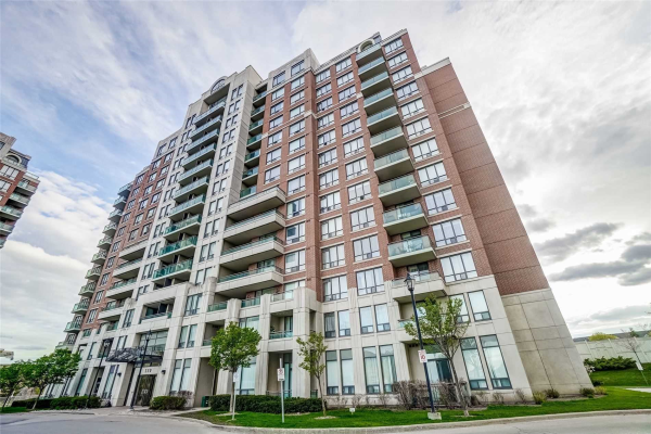 330 Red Maple Rd, Richmond Hill
