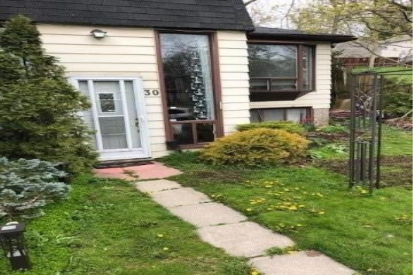30 Valley Rd, Whitchurch-Stouffville