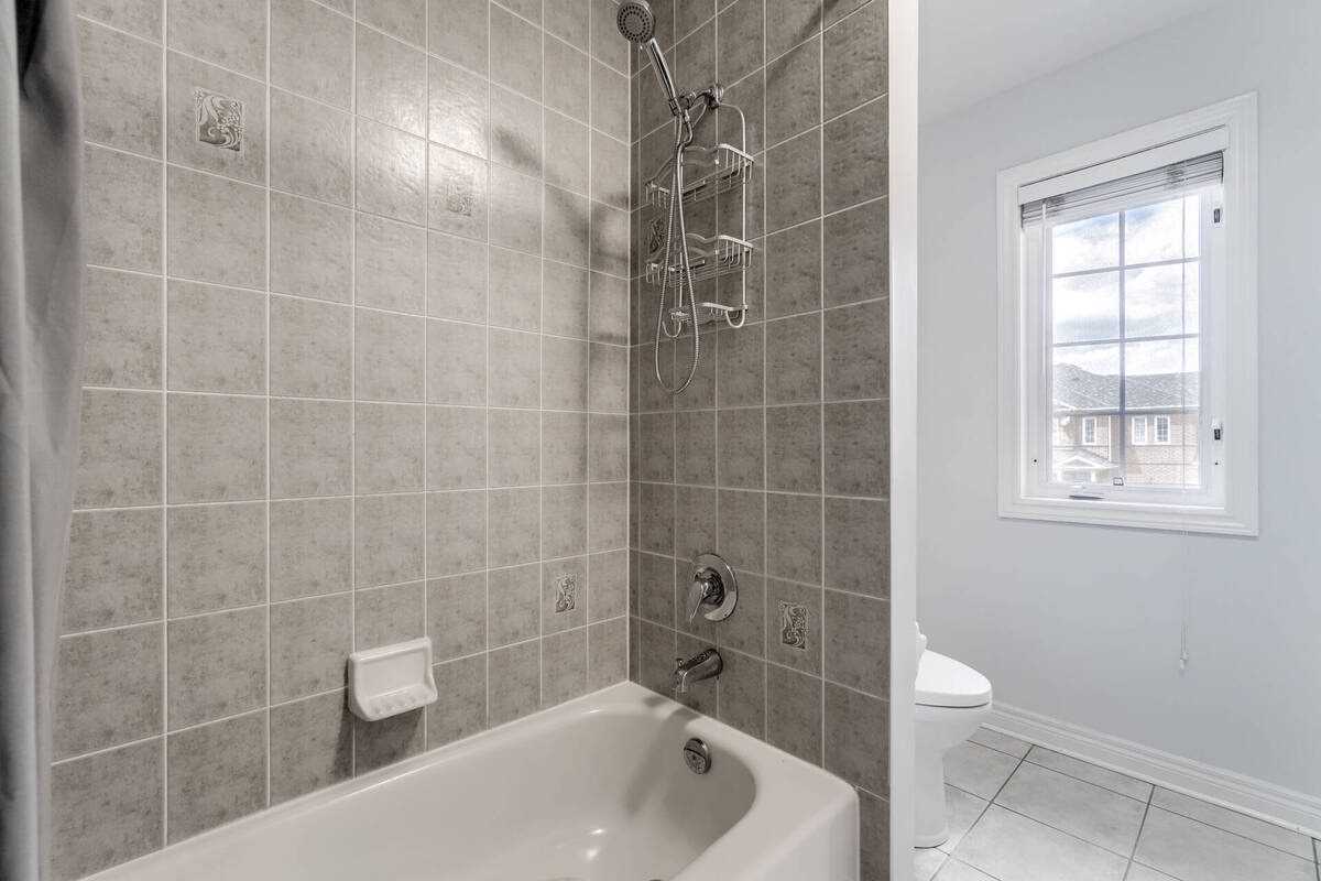67 Wildberry Cres
