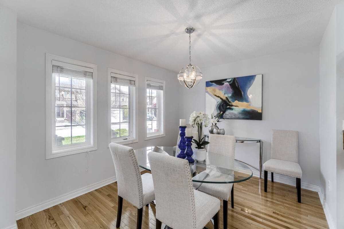 67 Wildberry Cres