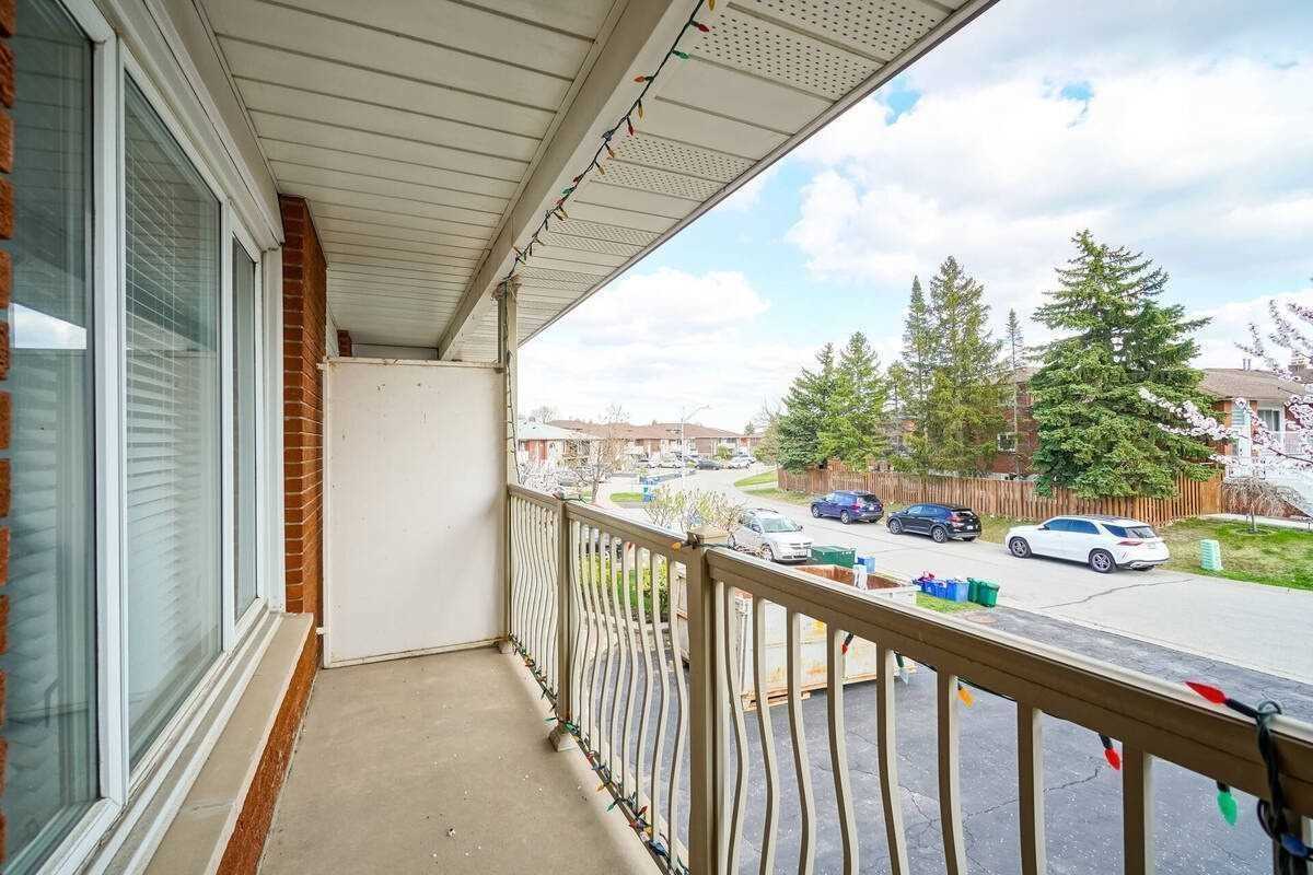 119 Albany Dr