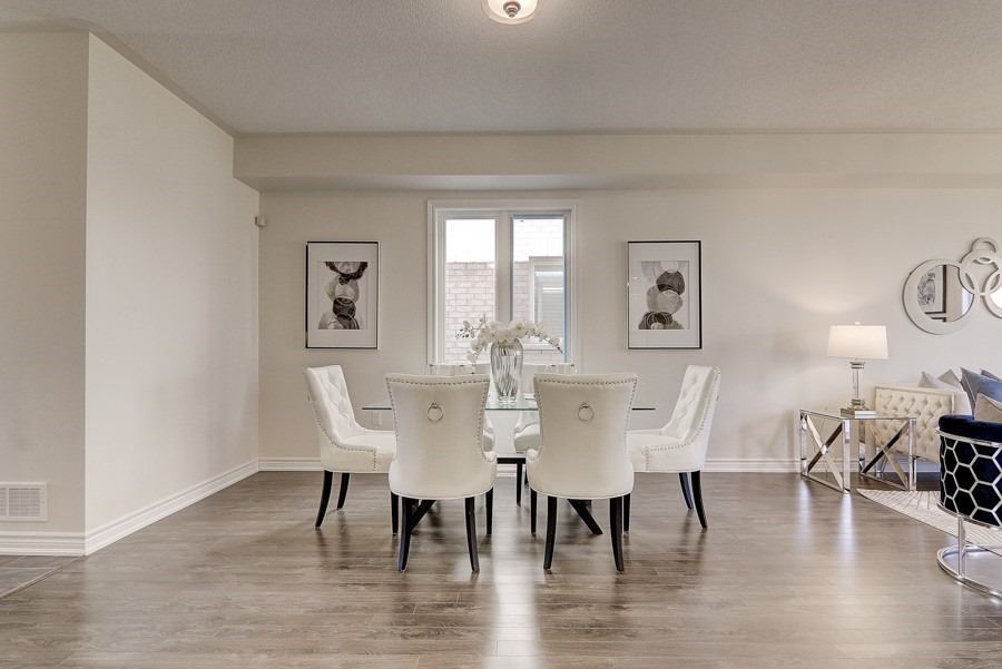 76 Hopkins Cres