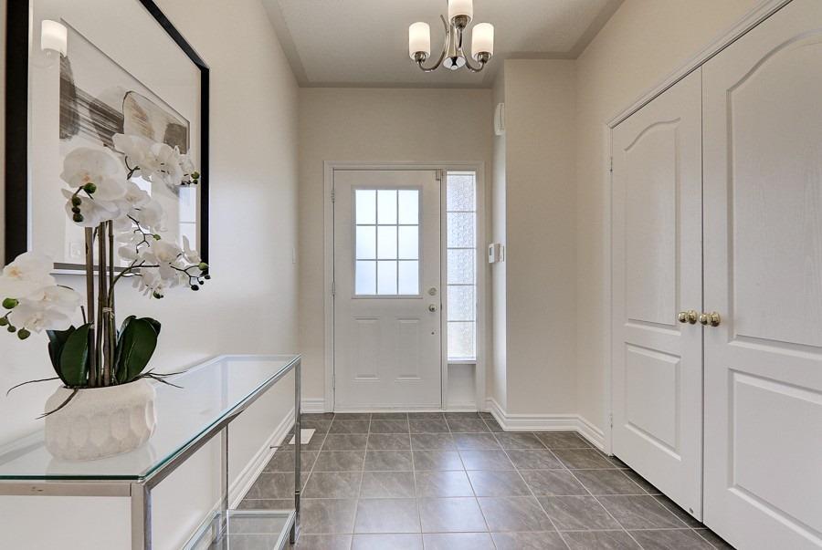 76 Hopkins Cres