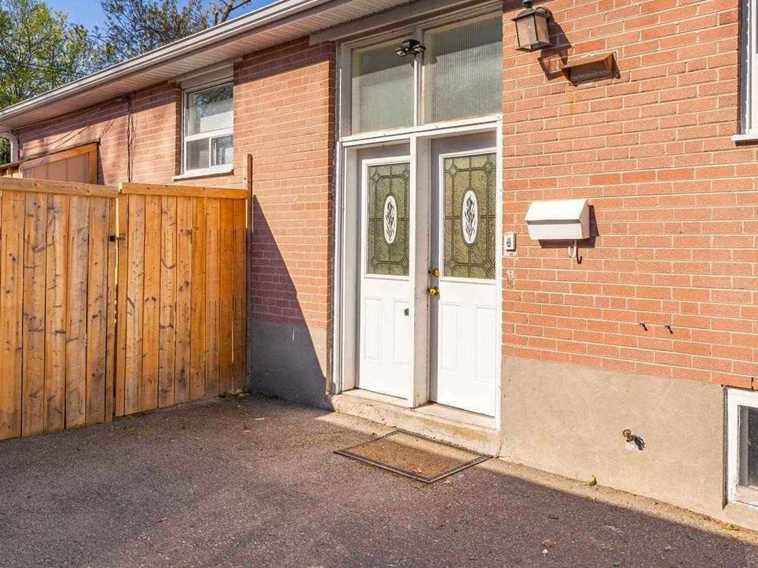 61 Tecumseh Dr