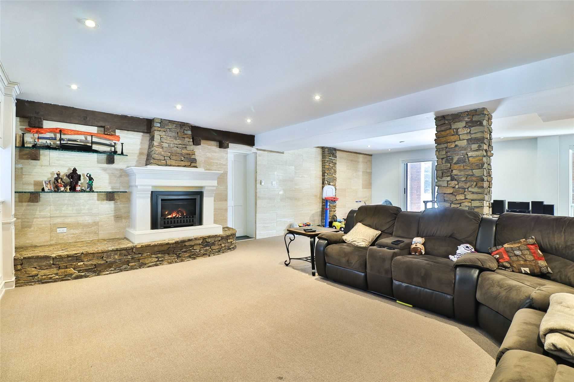 109 Collard Dr