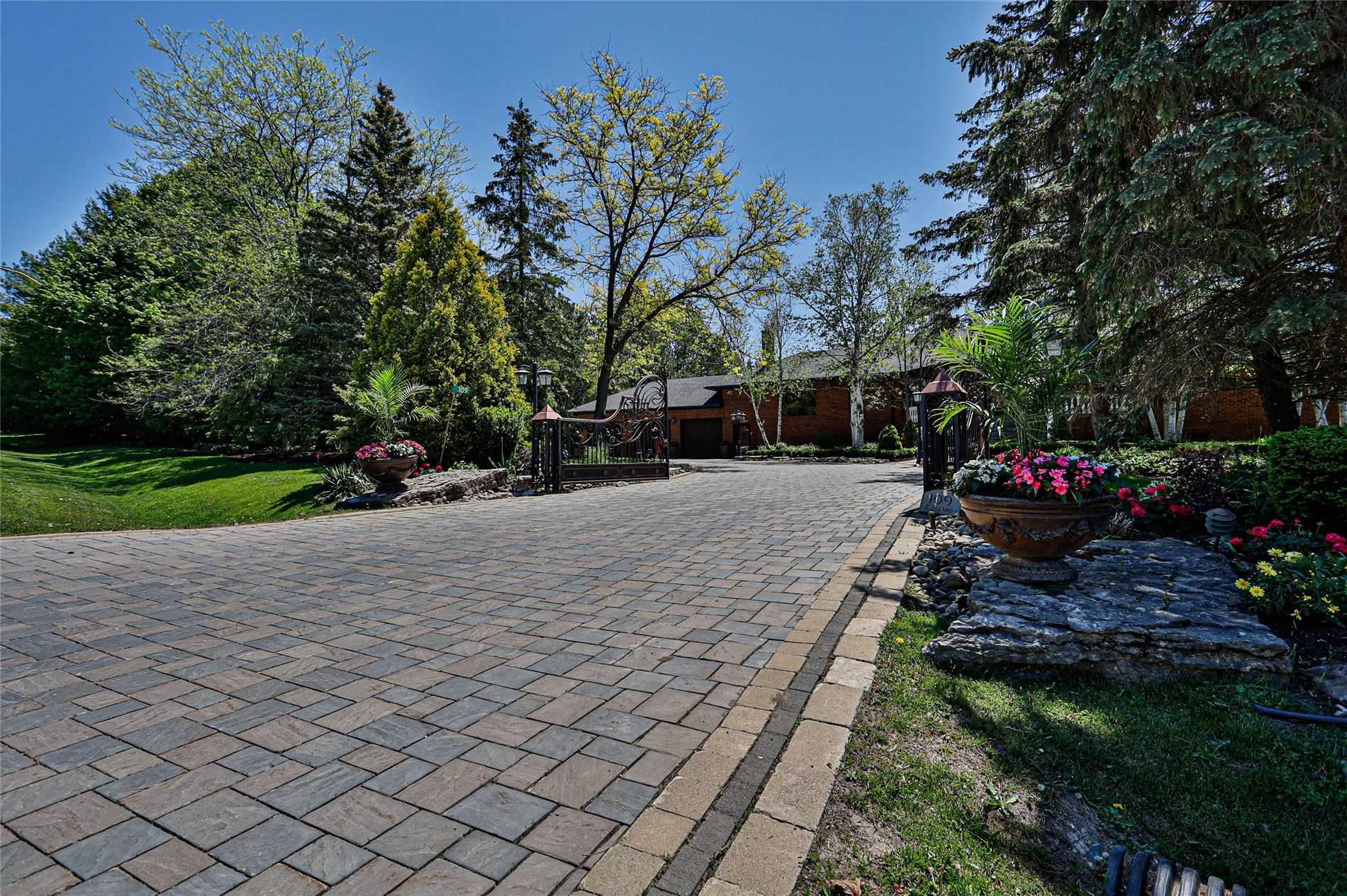 109 Collard Dr