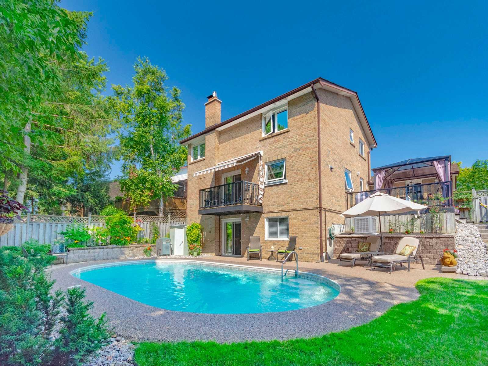 64 Cardinal Cres