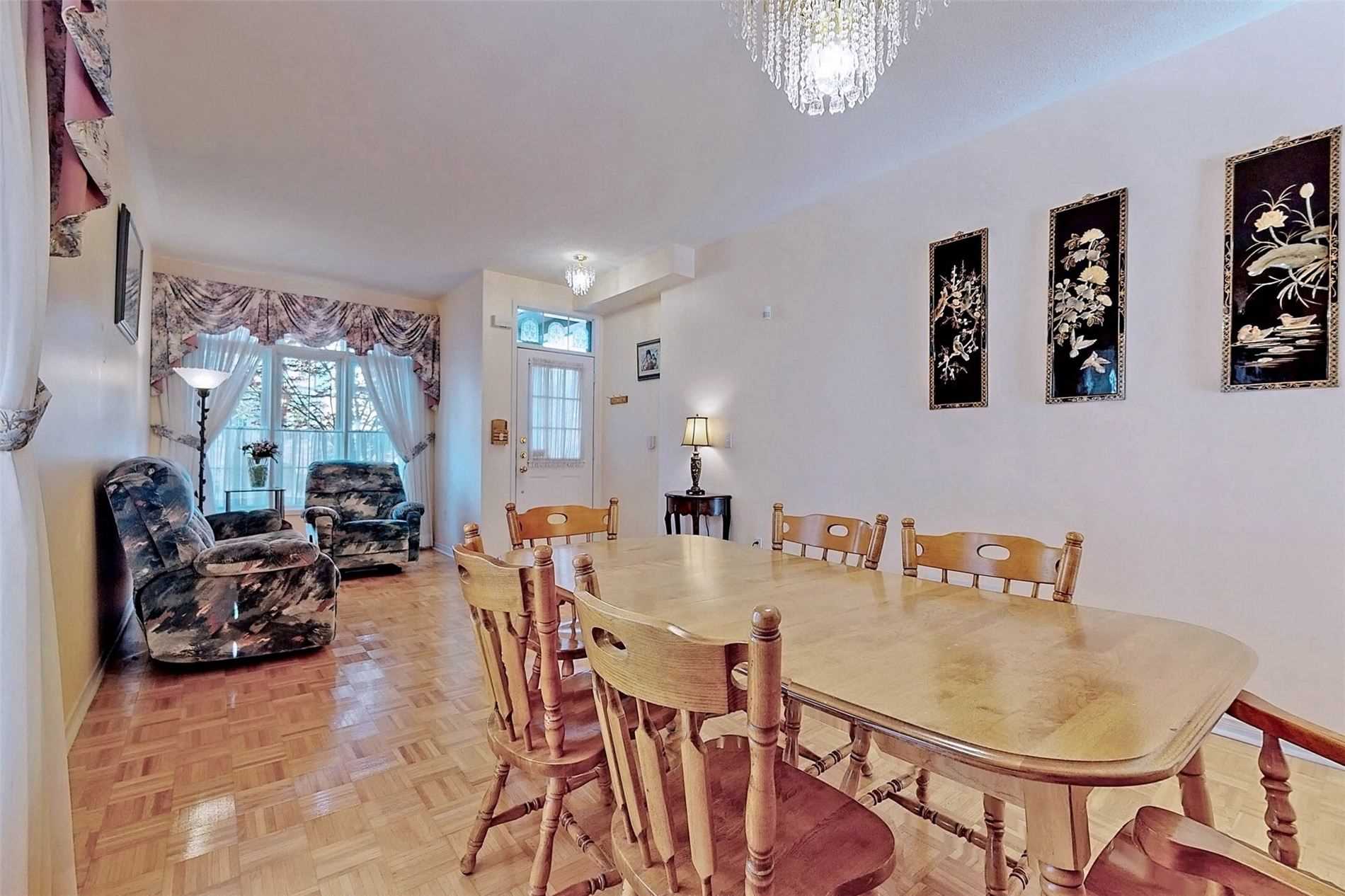 10 Fairlawn Ave