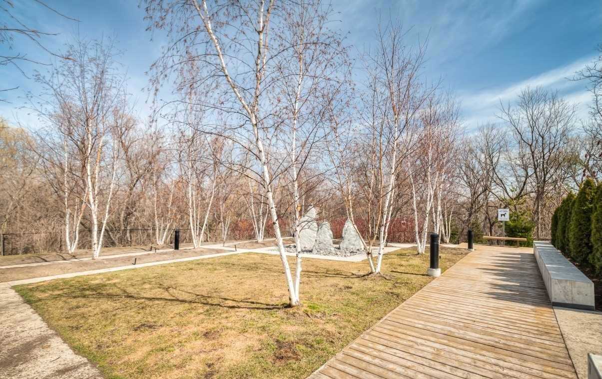 8763 Bayview Ave, #523