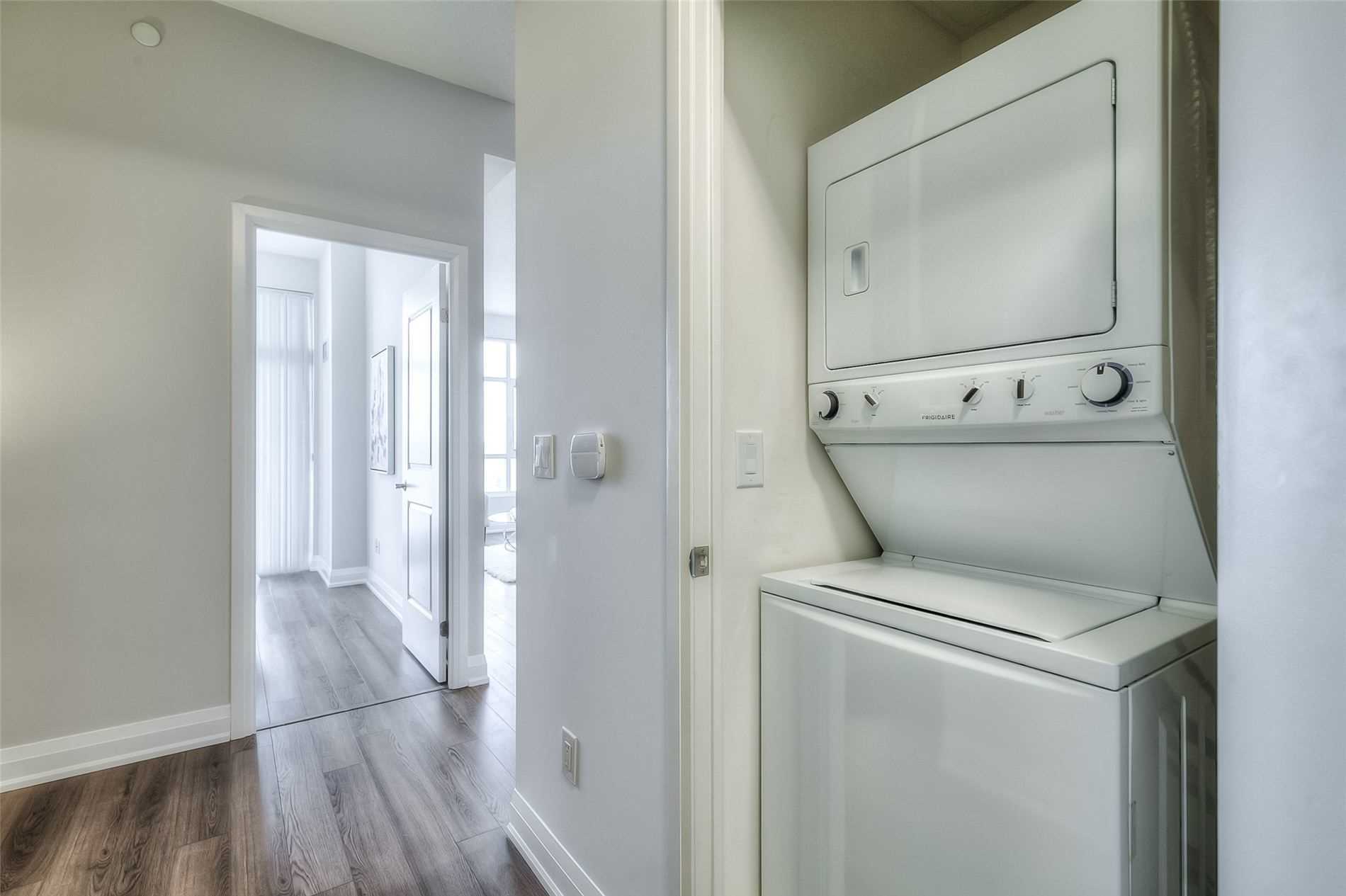 8763 Bayview Ave, #523