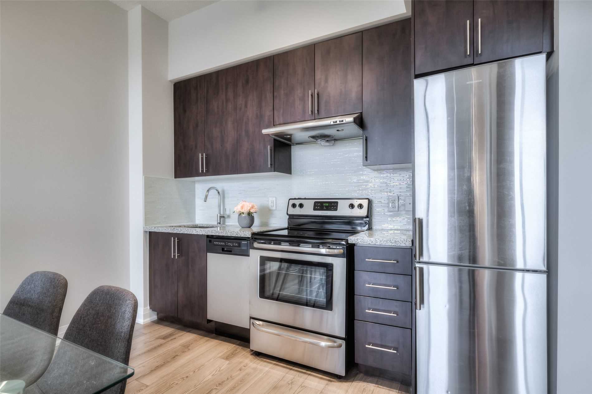 8763 Bayview Ave, #523