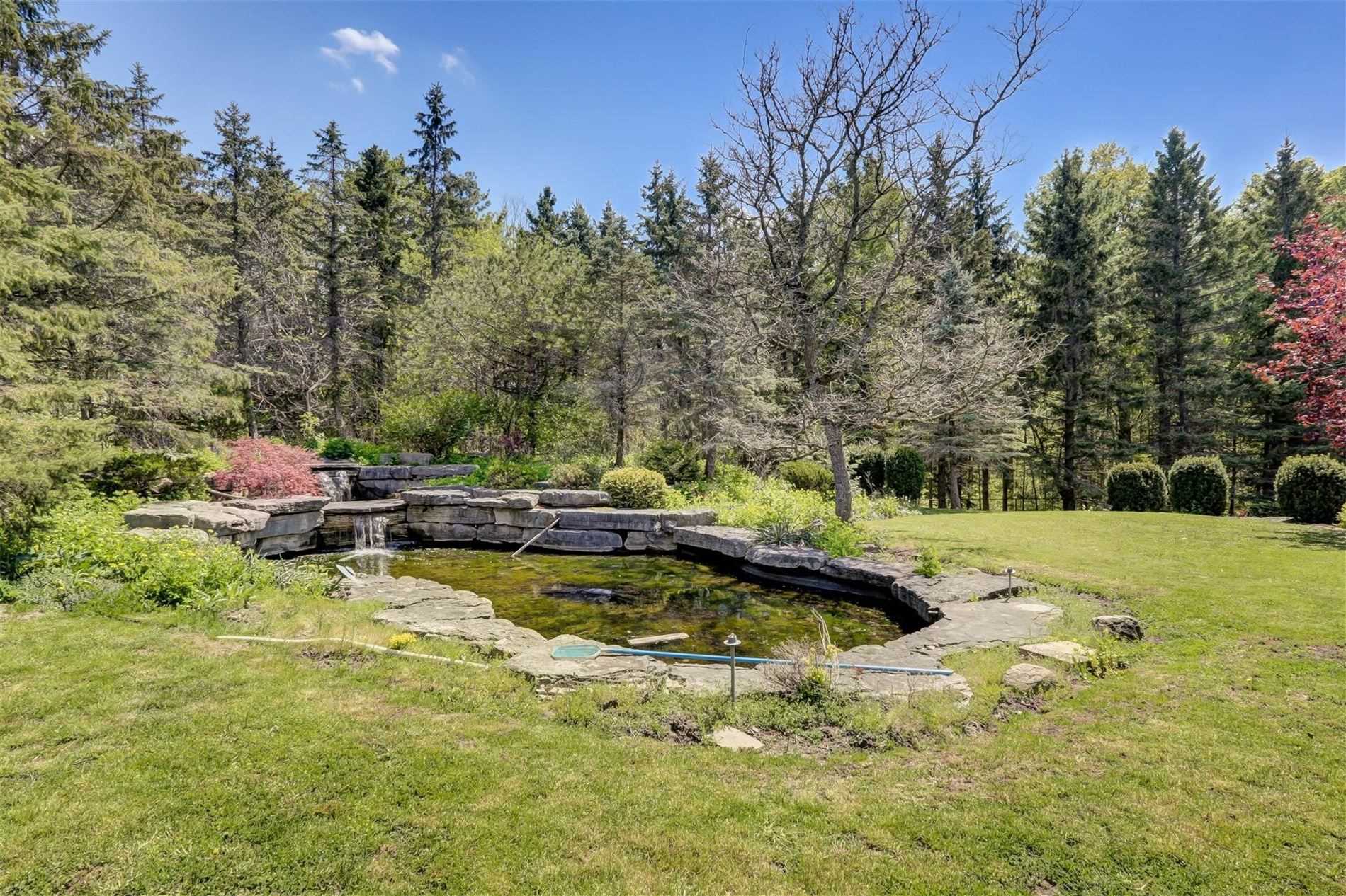 988 Lockwood Circ