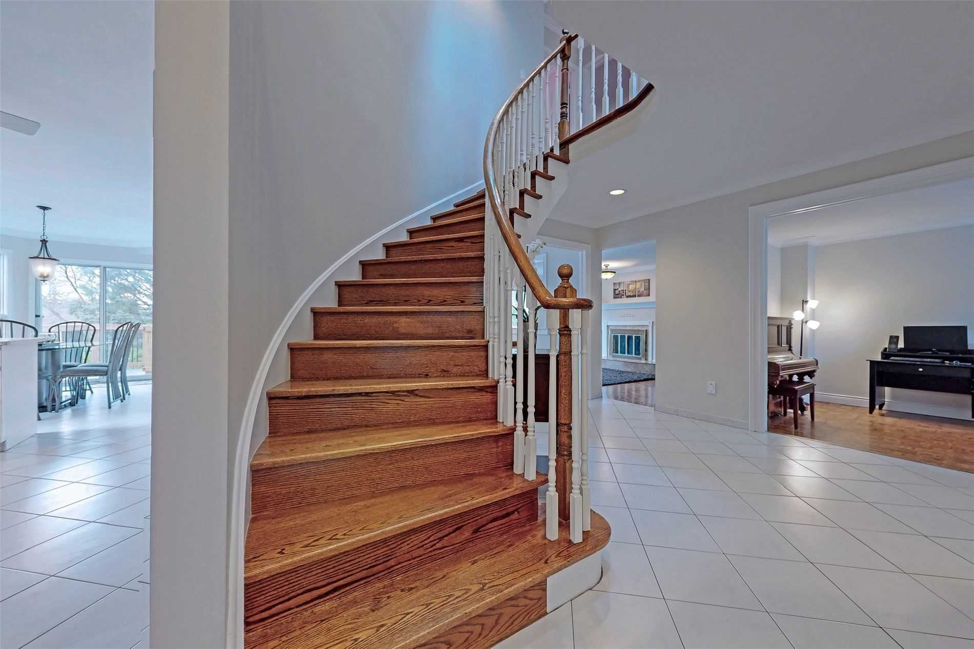 28 Beatty Cres