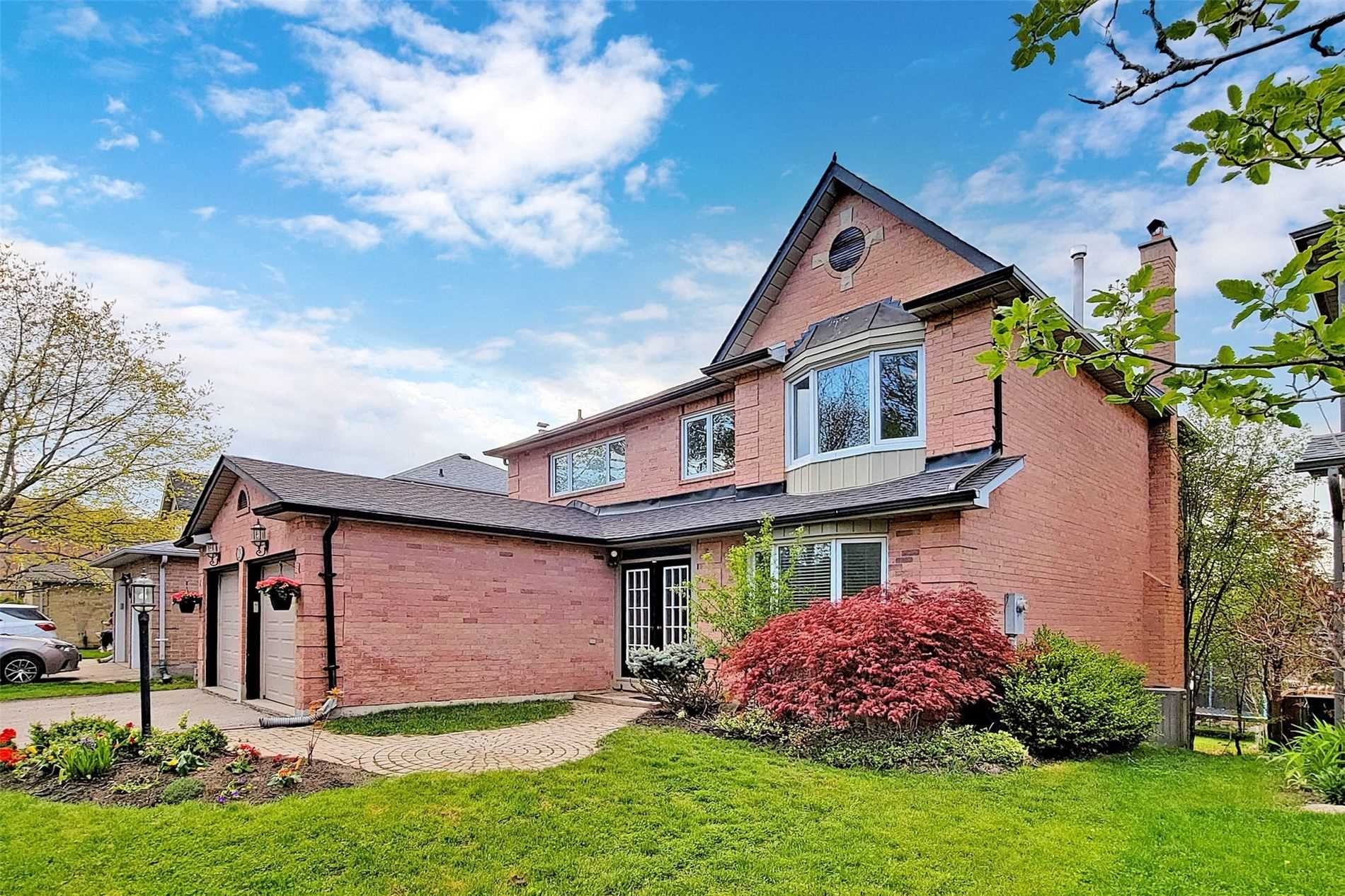 28 Beatty Cres