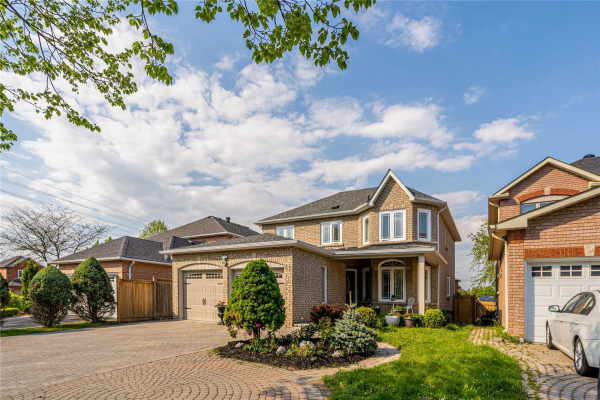 45 Hammerstone Cres, Vaughan