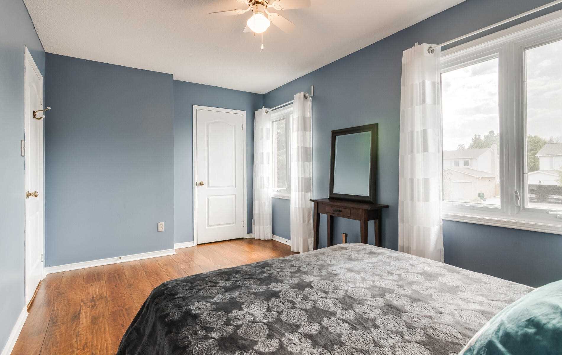 73 Burling Pl