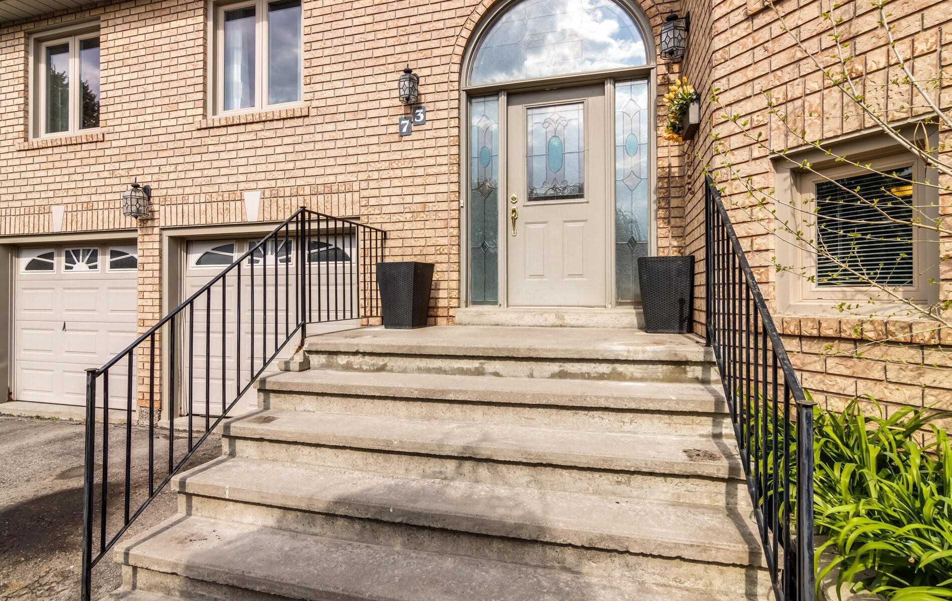 73 Burling Pl