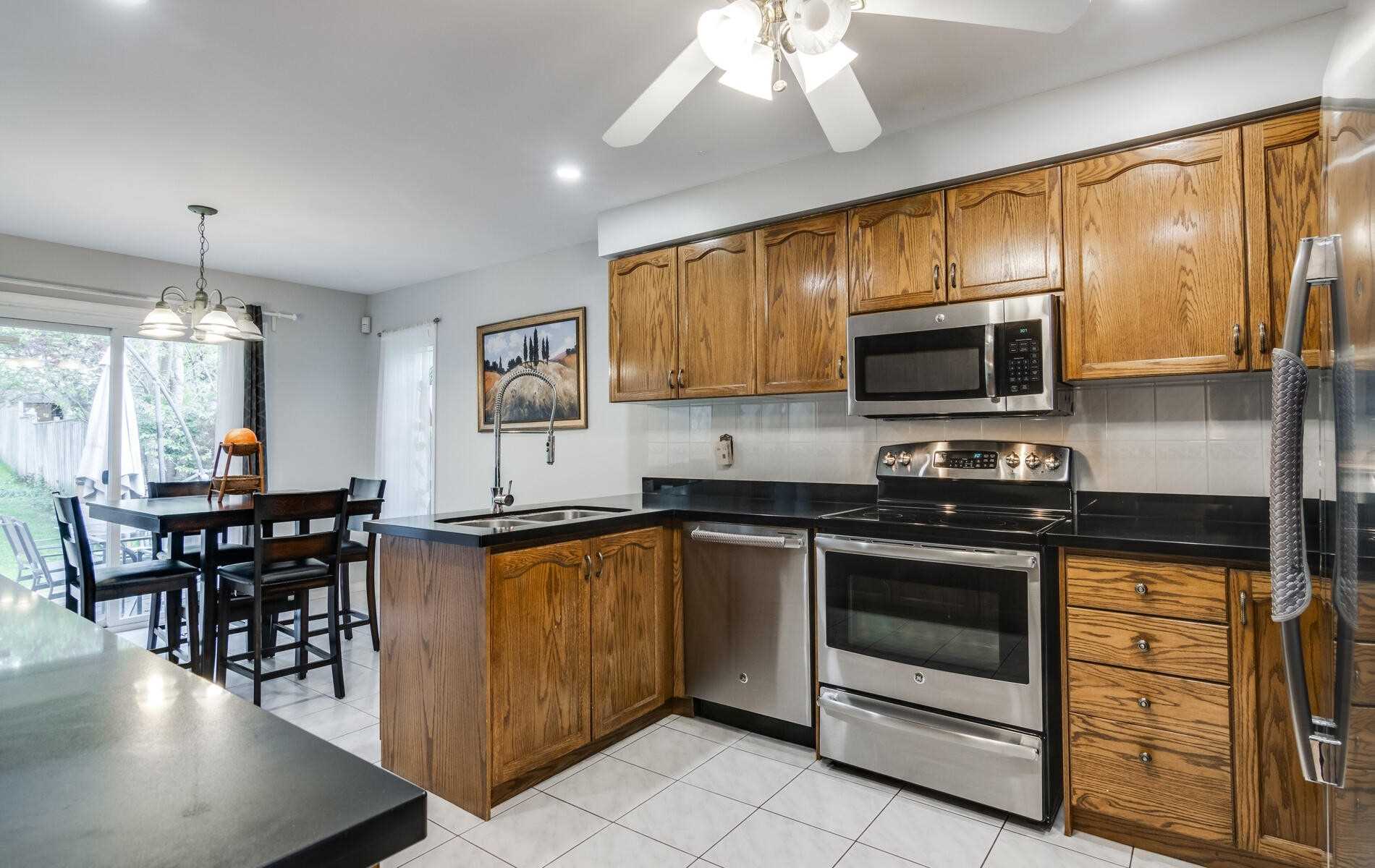73 Burling Pl