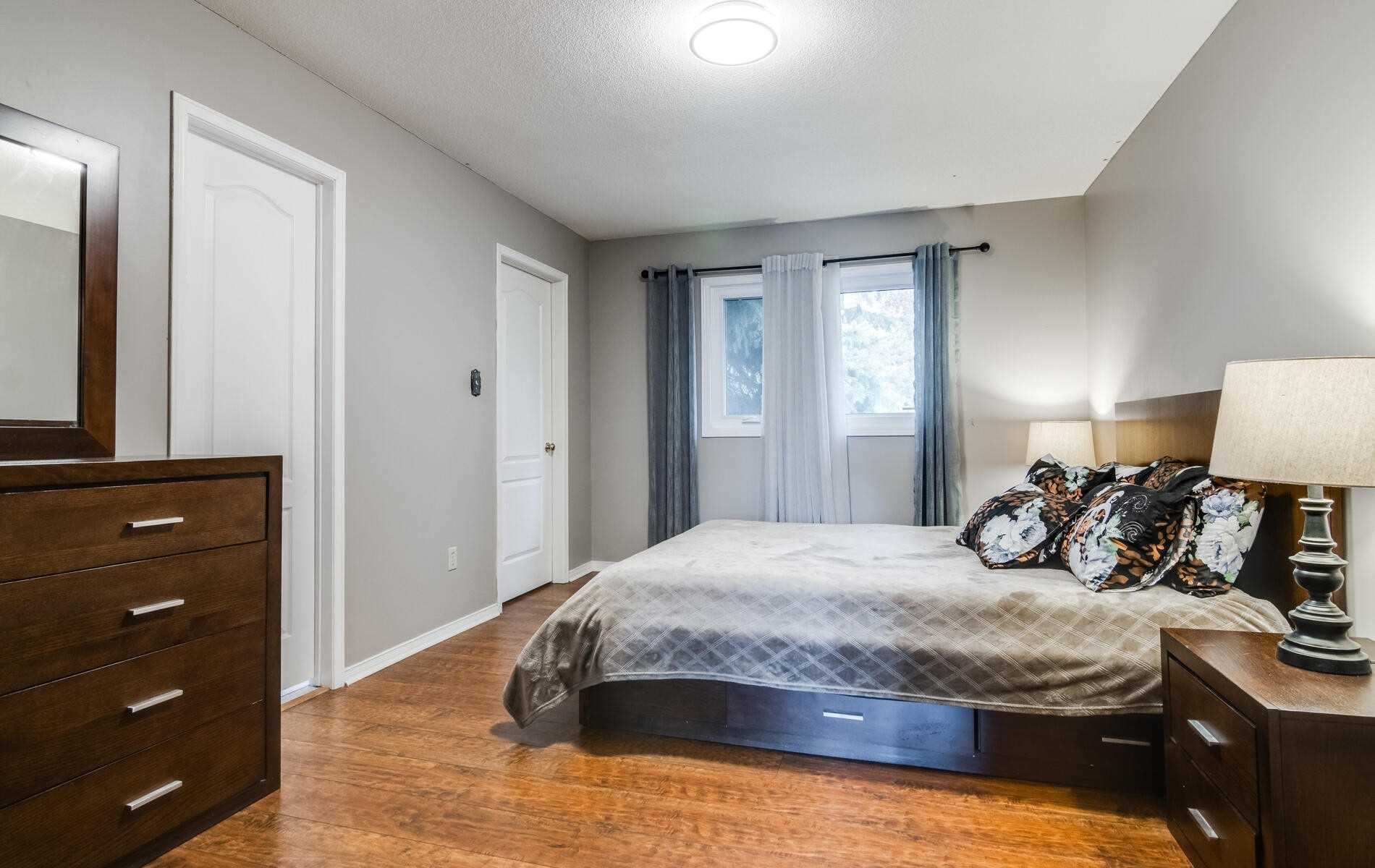 73 Burling Pl