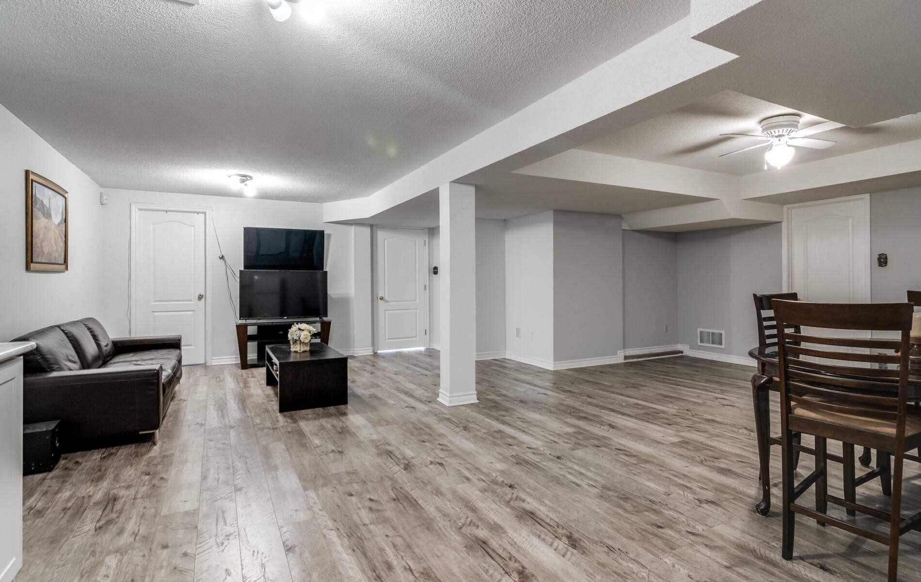 73 Burling Pl