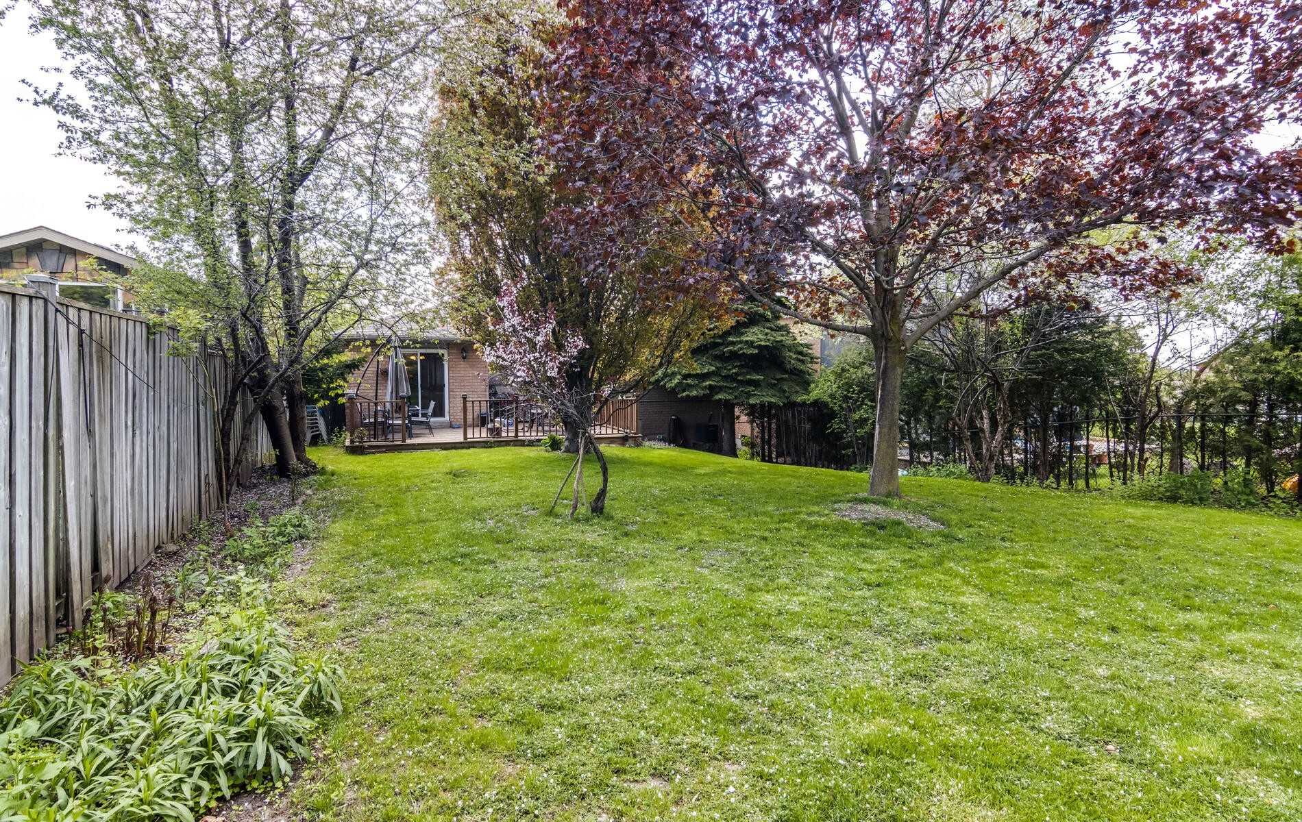 73 Burling Pl
