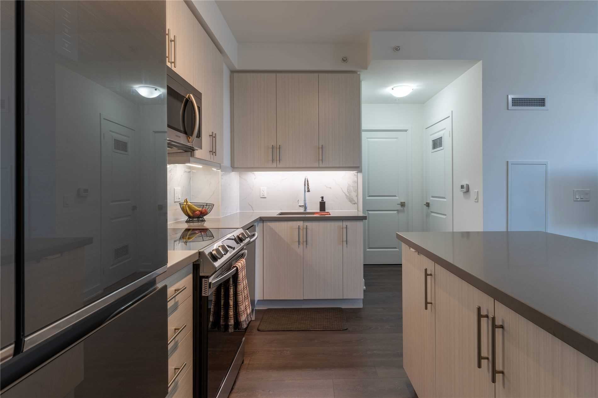 75 Oneida Cres, #410
