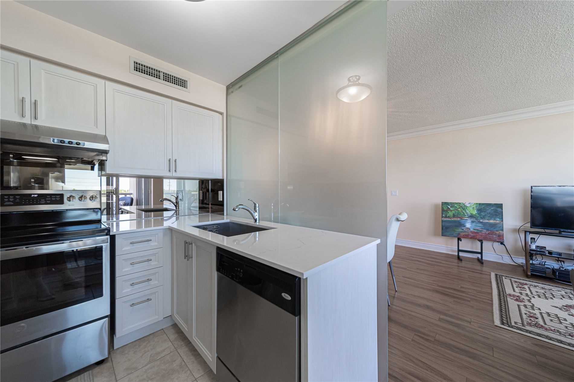 7 North Park Rd, #411